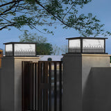 Black Retro Solar Fence Post Lights Waterproof Outdoor IP65 Pillar Lantern with 3 Color Dimming