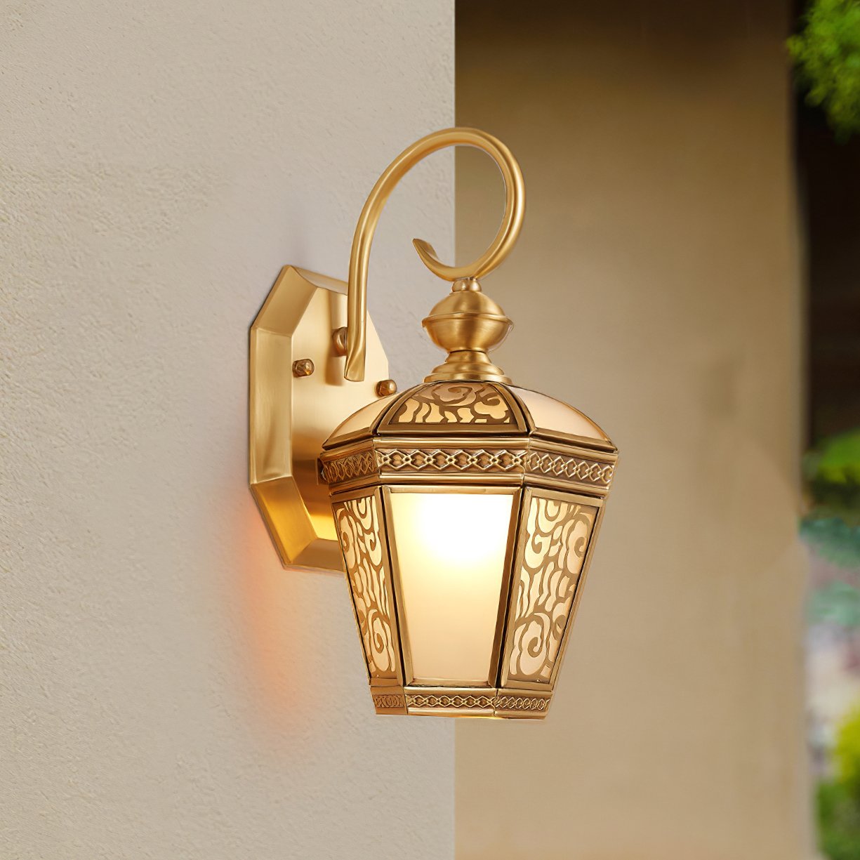 brass-and-glass-palace-pattern-exterior-wall-sconce-lighting-for-outdoor-patios-and-gardens