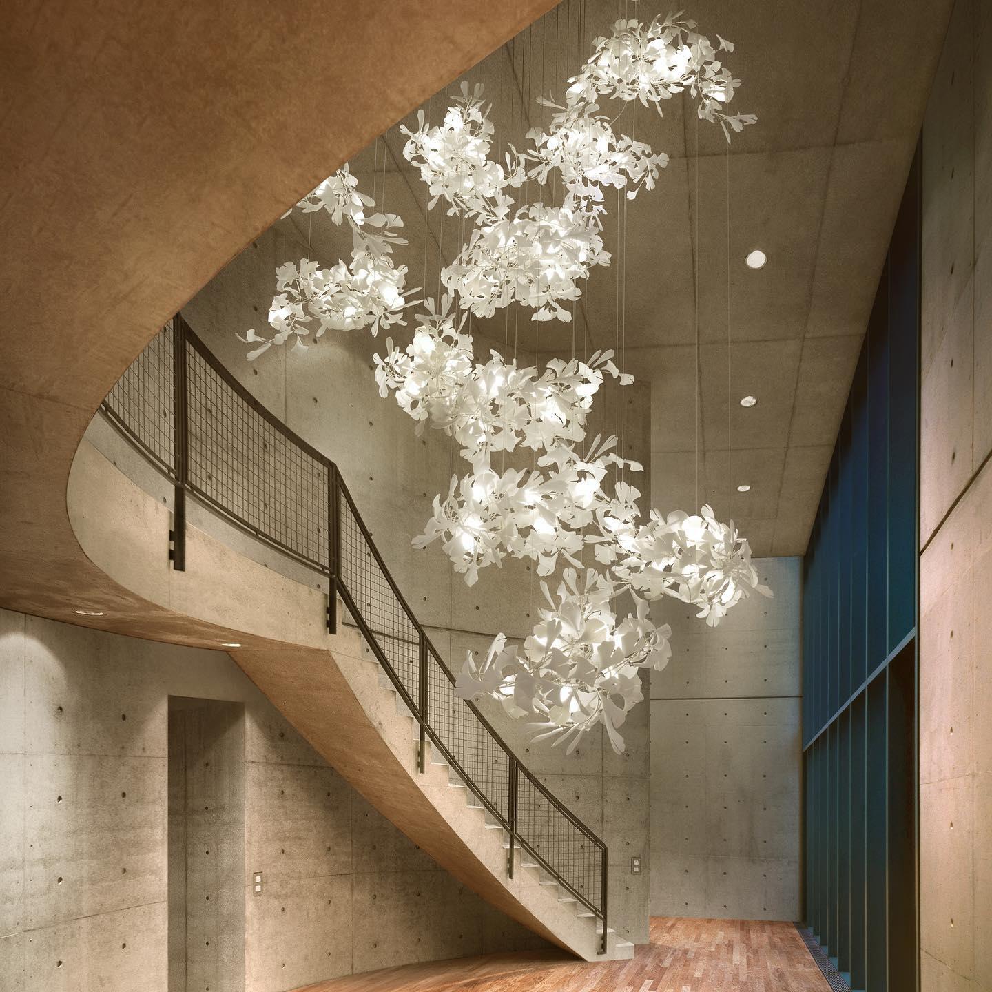 Ceramic Gingko Leaf Chandelier Luxury Branch Pendant Light Gold and White