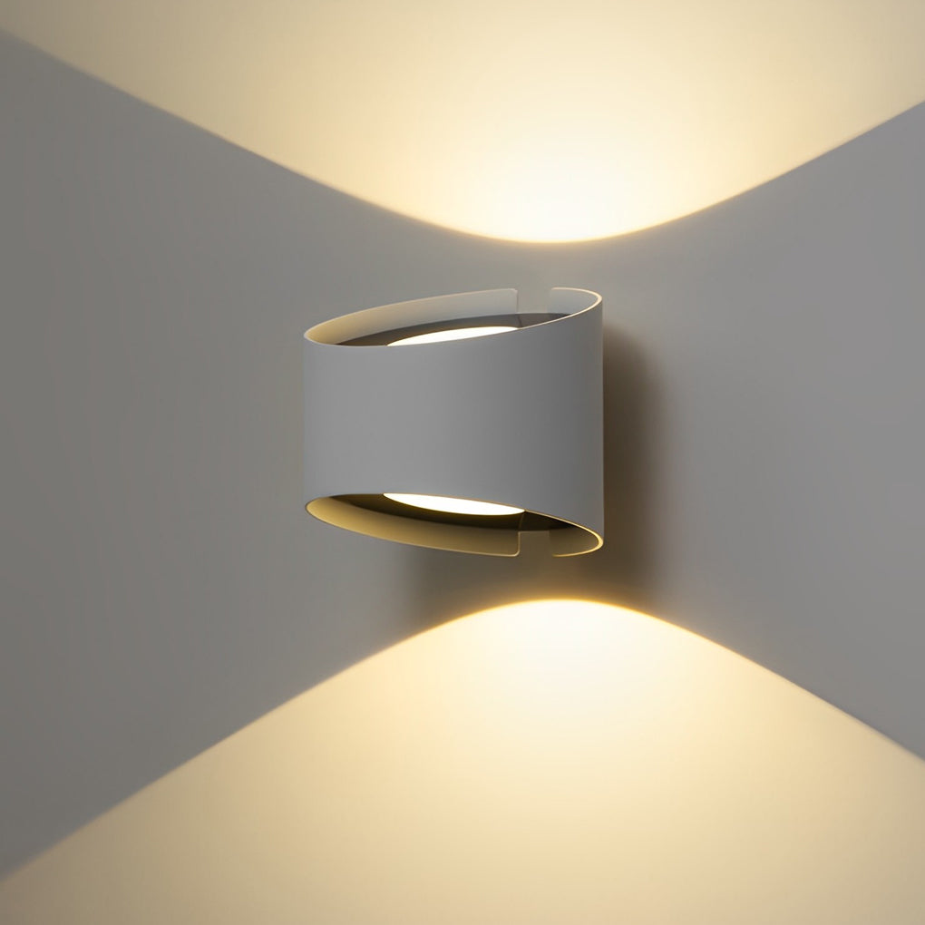Creative Irregular Round LED Wall Sconce with Up and Down Lighting for Modern Living Spaces