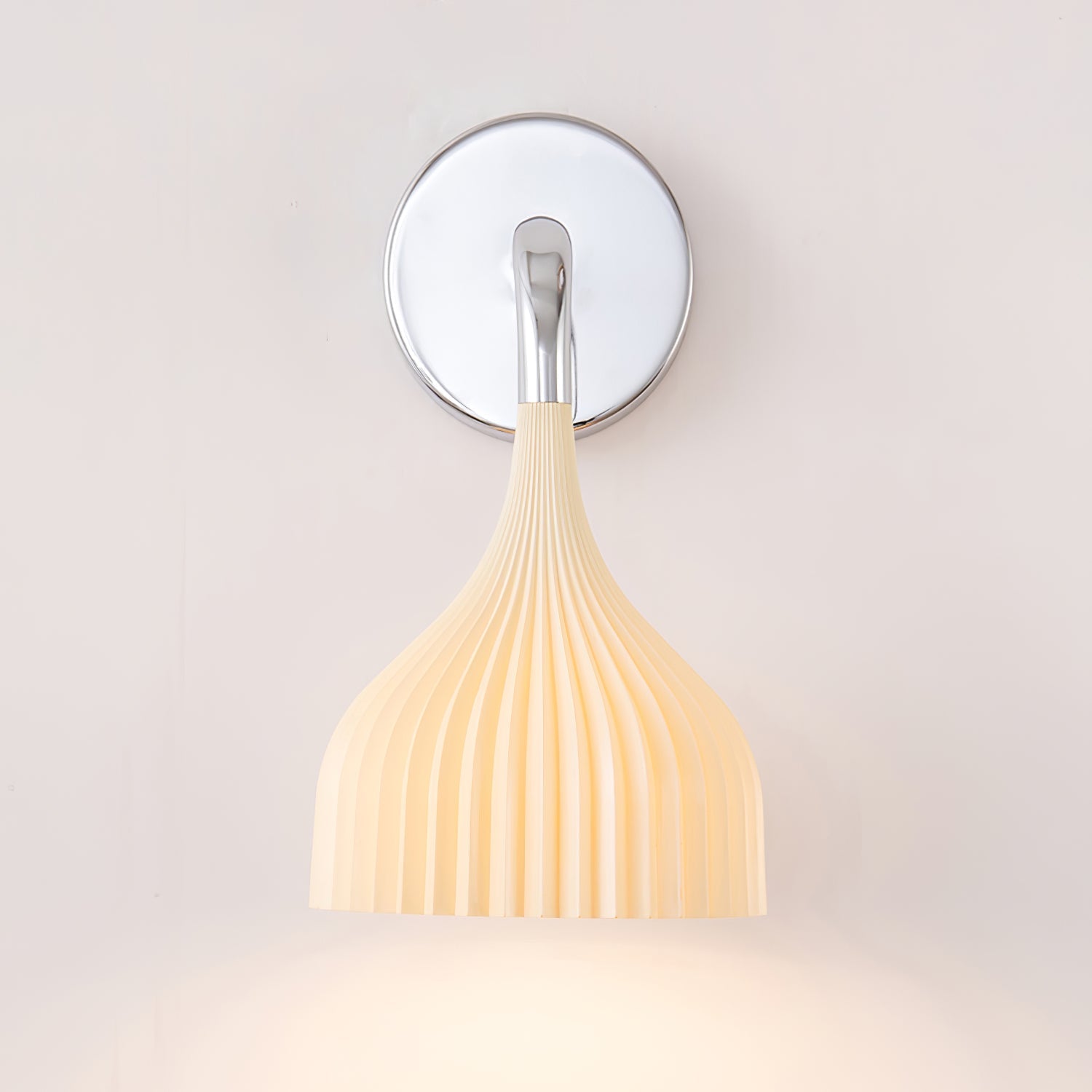 E Modern Minimalist Chrome Wall Sconce Indoor Glass Globe Bedside Reading Light