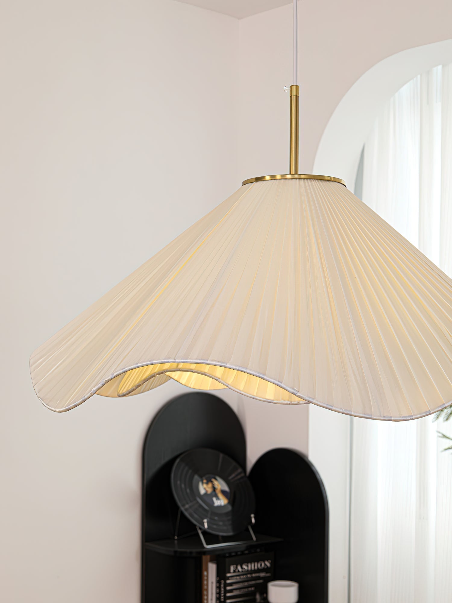 Elara Modern Curved Fabric Pendant Light Sculptural Ceiling Hanging Lamp for Dining Room