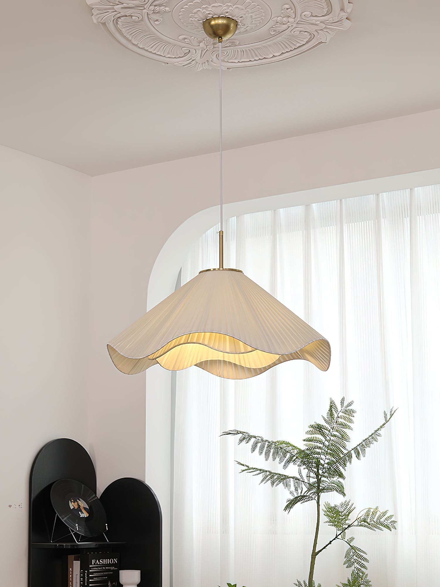 Elara Modern Curved Fabric Pendant Light Sculptural Ceiling Hanging Lamp for Dining Room
