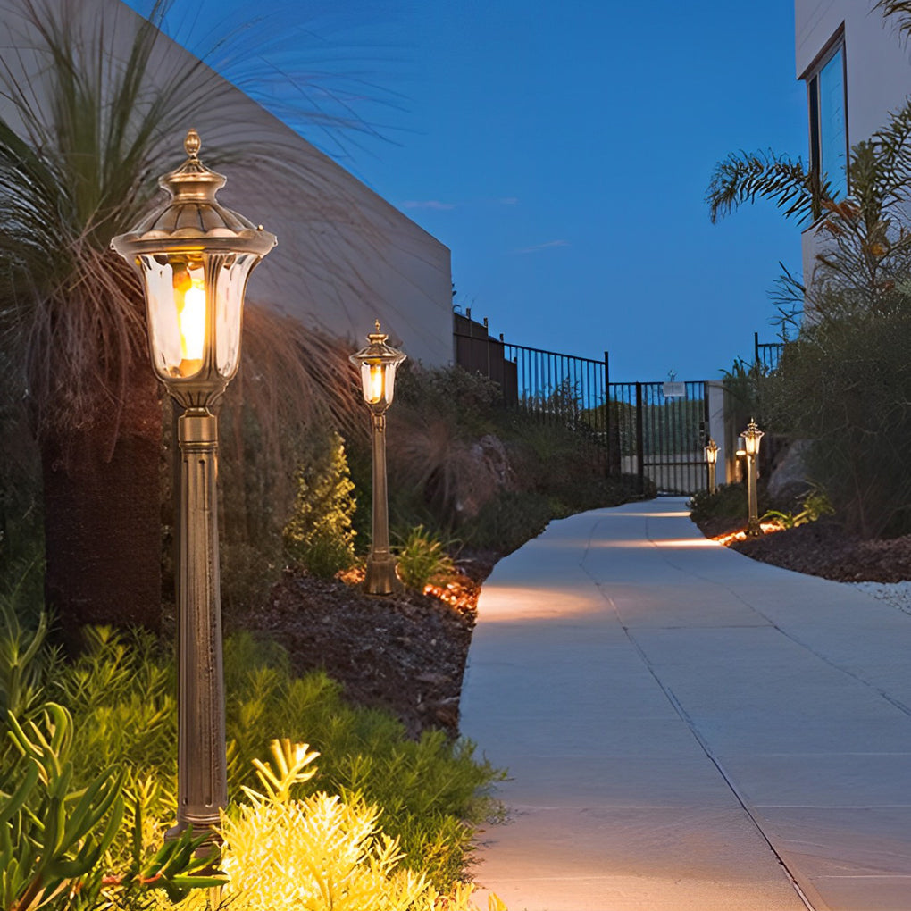 Elegant Bronze Waterproof Outdoor Garden Street Light with Aluminum Die Cast Post for Residential Yard