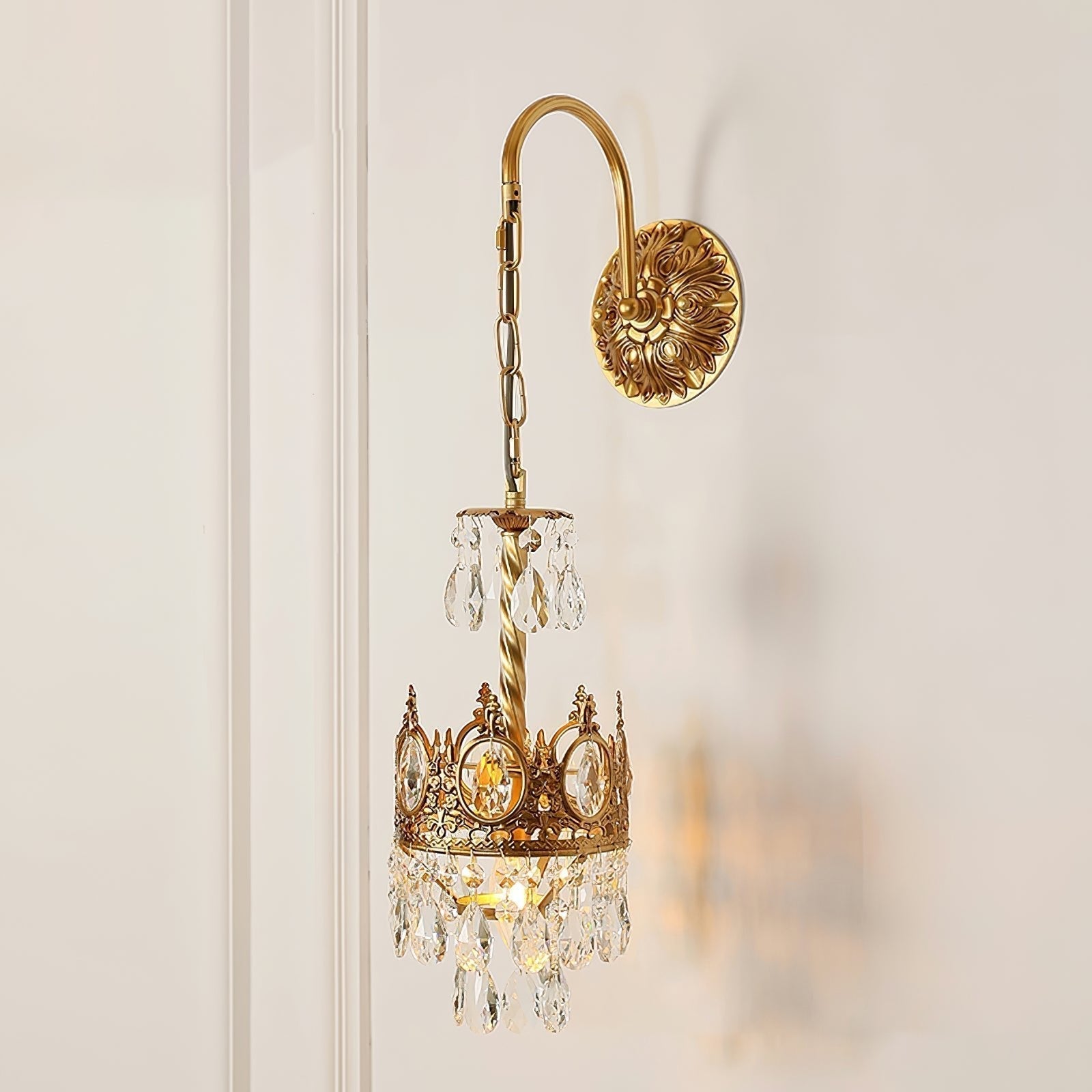 Elegant Crystal Crown Wall Sconce Luxury Interior Lighting Fixture for Hallway and Bathroom
