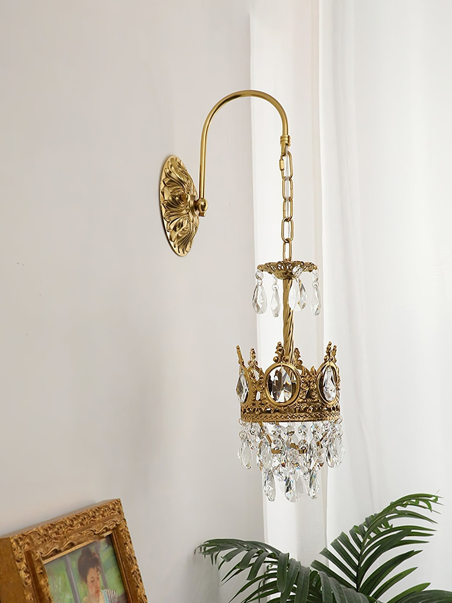 Elegant Crystal Crown Wall Sconce Luxury Interior Lighting Fixture for Hallway and Bathroom