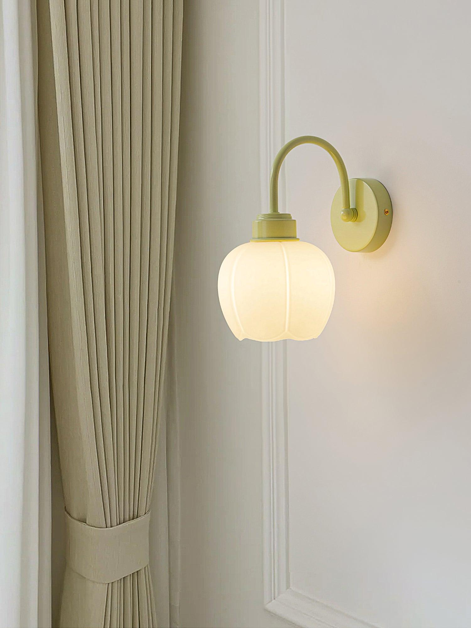 Elegant Floral Design Metal Wall Sconce Flower Blossom Indoor Decorative Wall Light in Green and White Finish