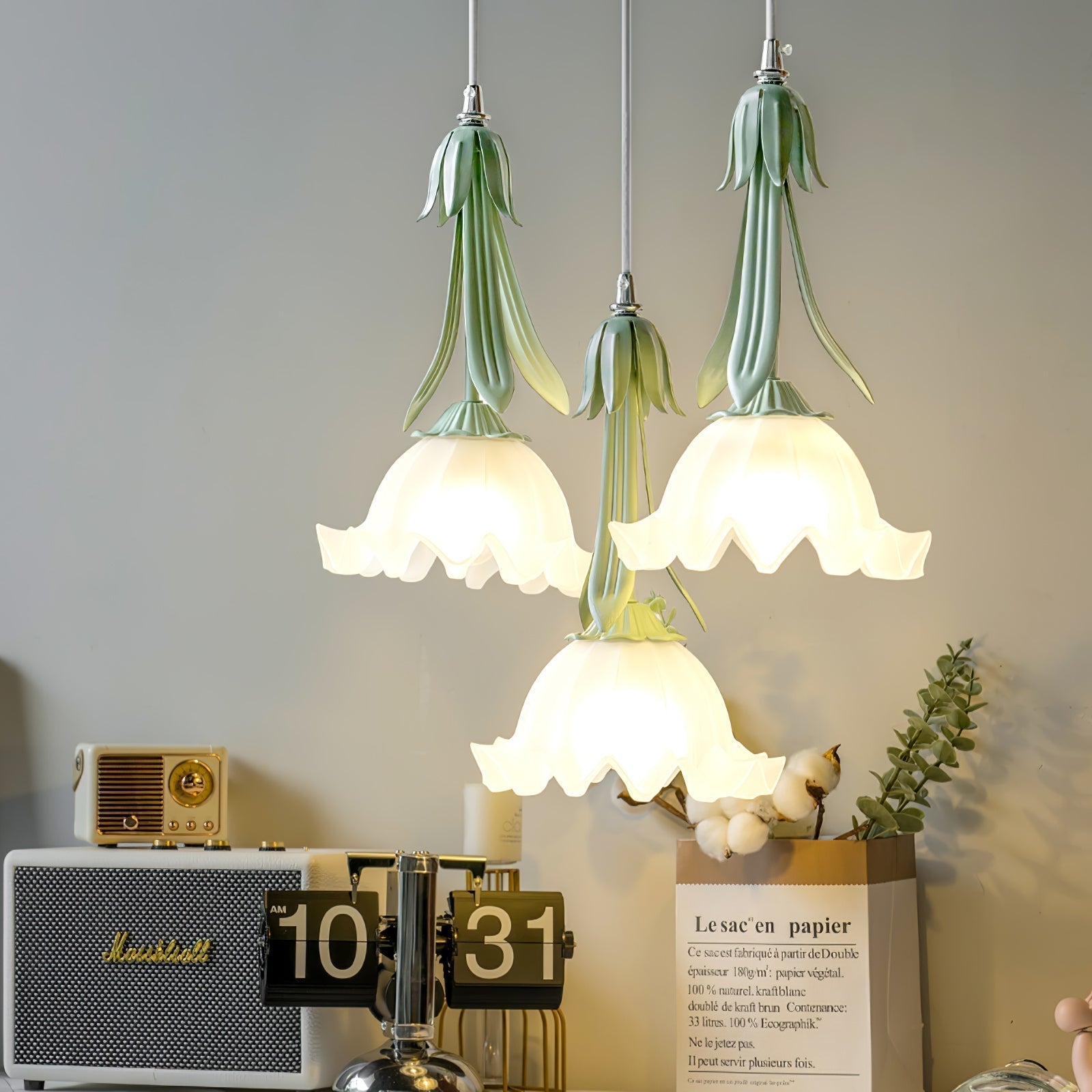 elegant-lily-of-the-valley-pendant-light-with-floral-glass-petals-for-modern-dining-rooms