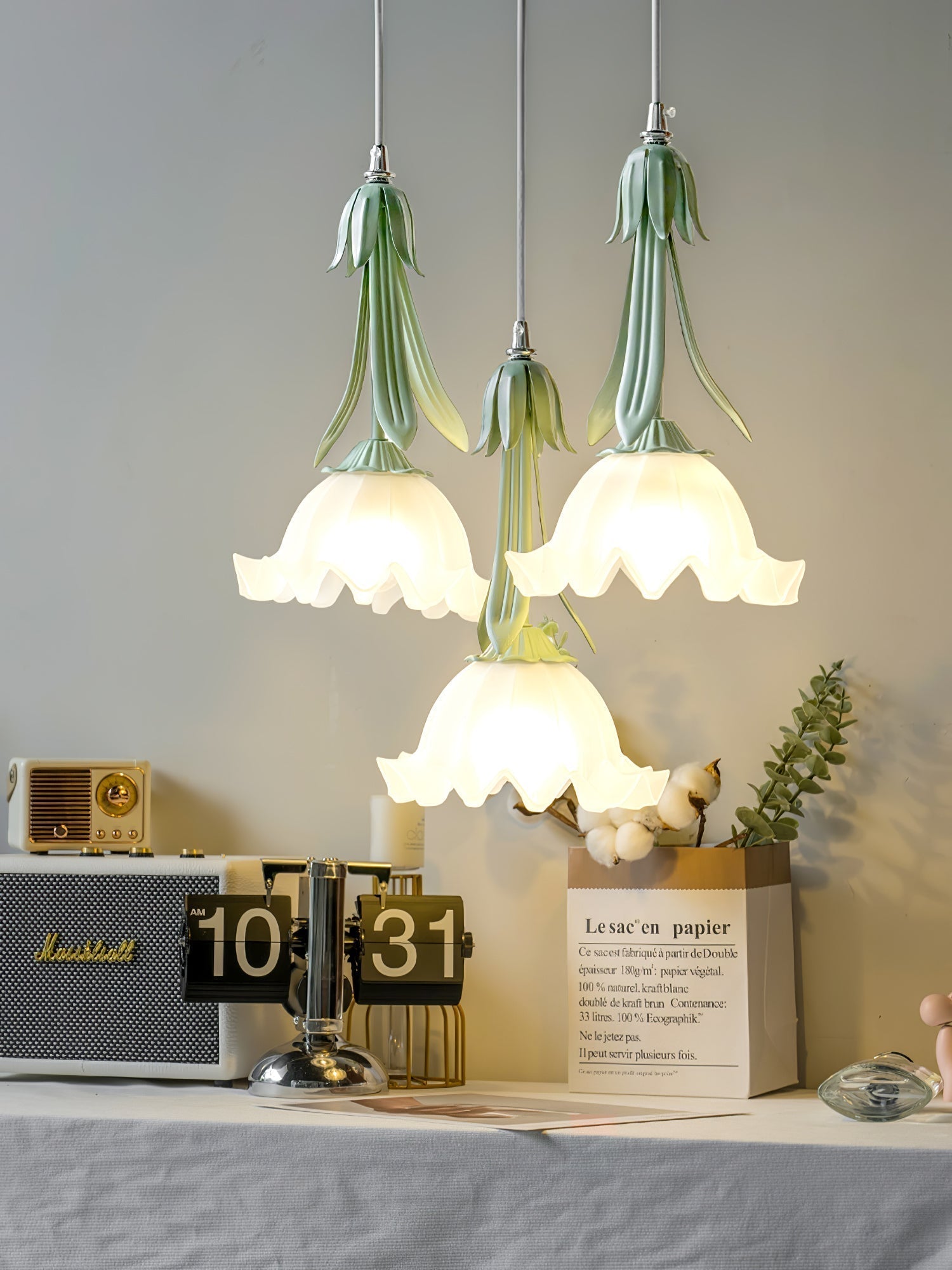 elegant-lily-of-the-valley-pendant-light-with-floral-glass-petals-for-modern-dining-rooms
