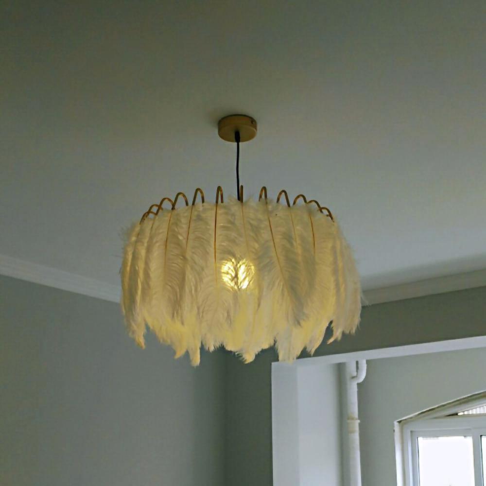 Elegant Modern Feather Pendant Light with Gold Metal Frame for Bedroom and Living Room