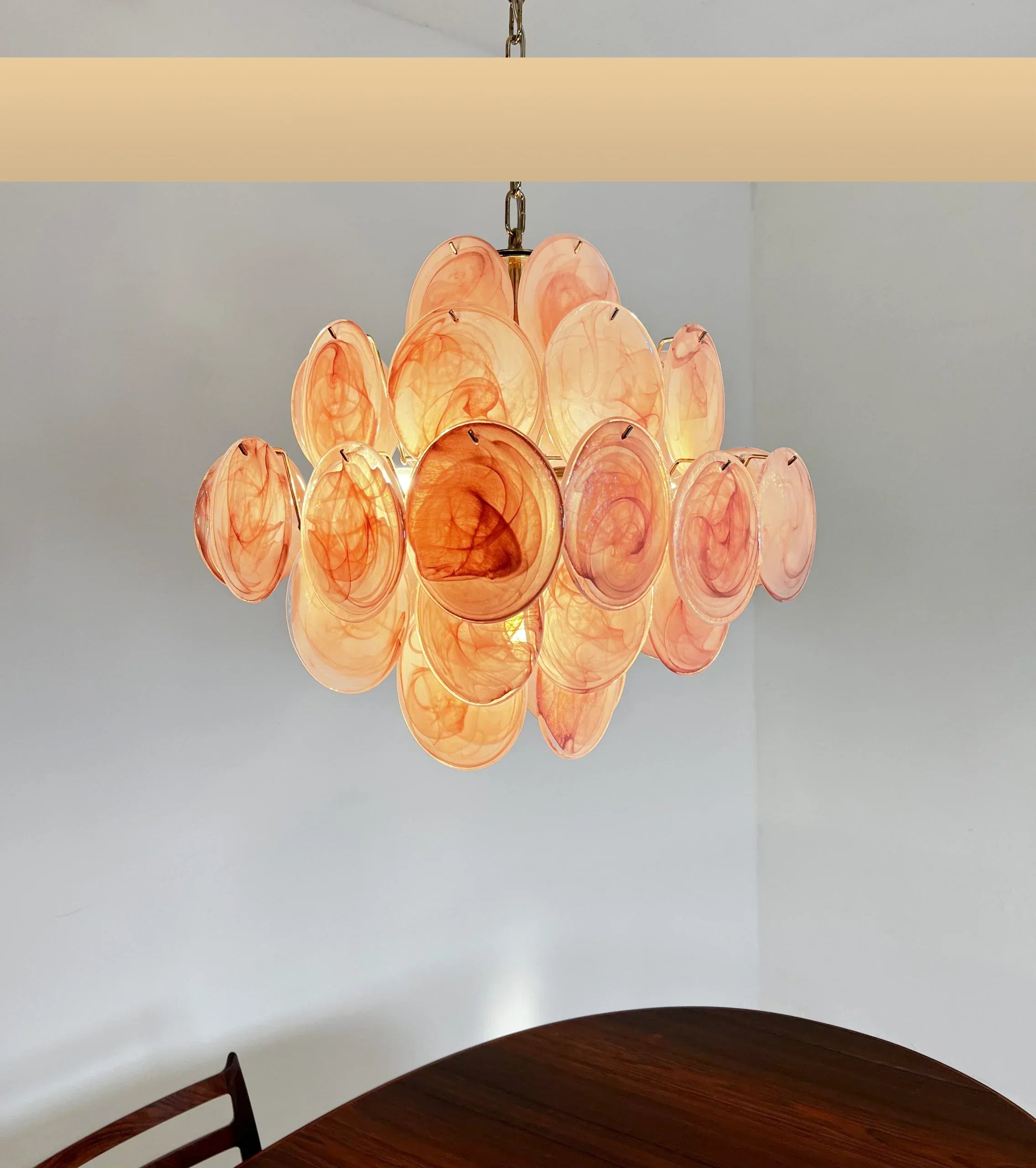 elegant-murano-pink-glass-disk-chandelier-for-modern-dining-room-lighting