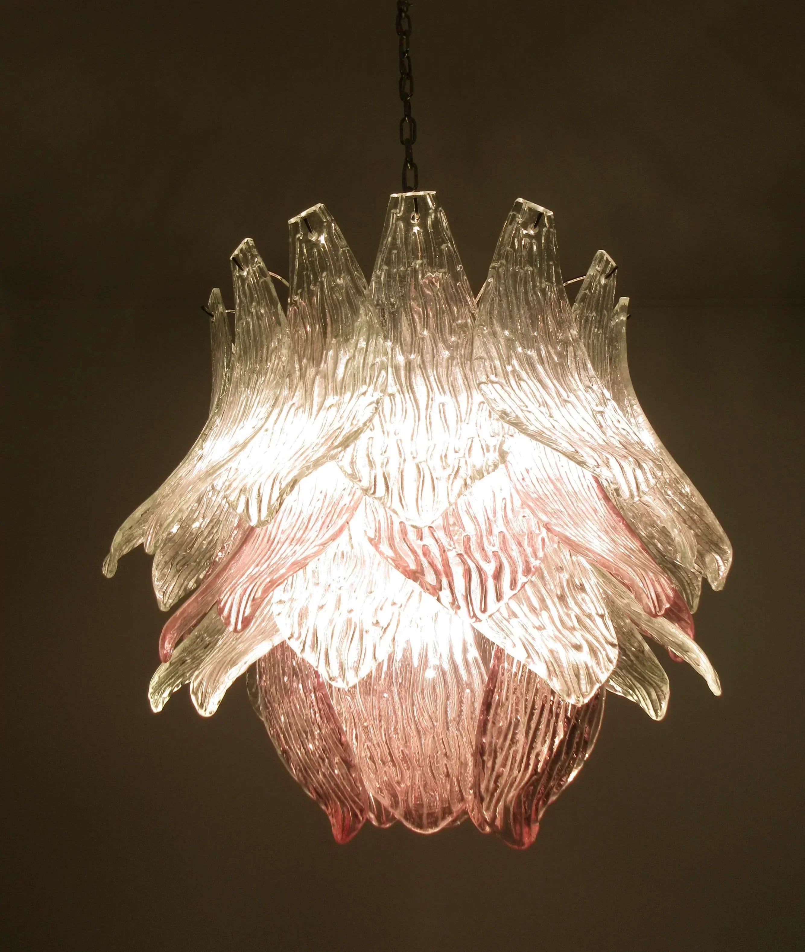 elegant-murano-style-amethyst-and-transparent-glass-flower-chandelier-for-living-room
