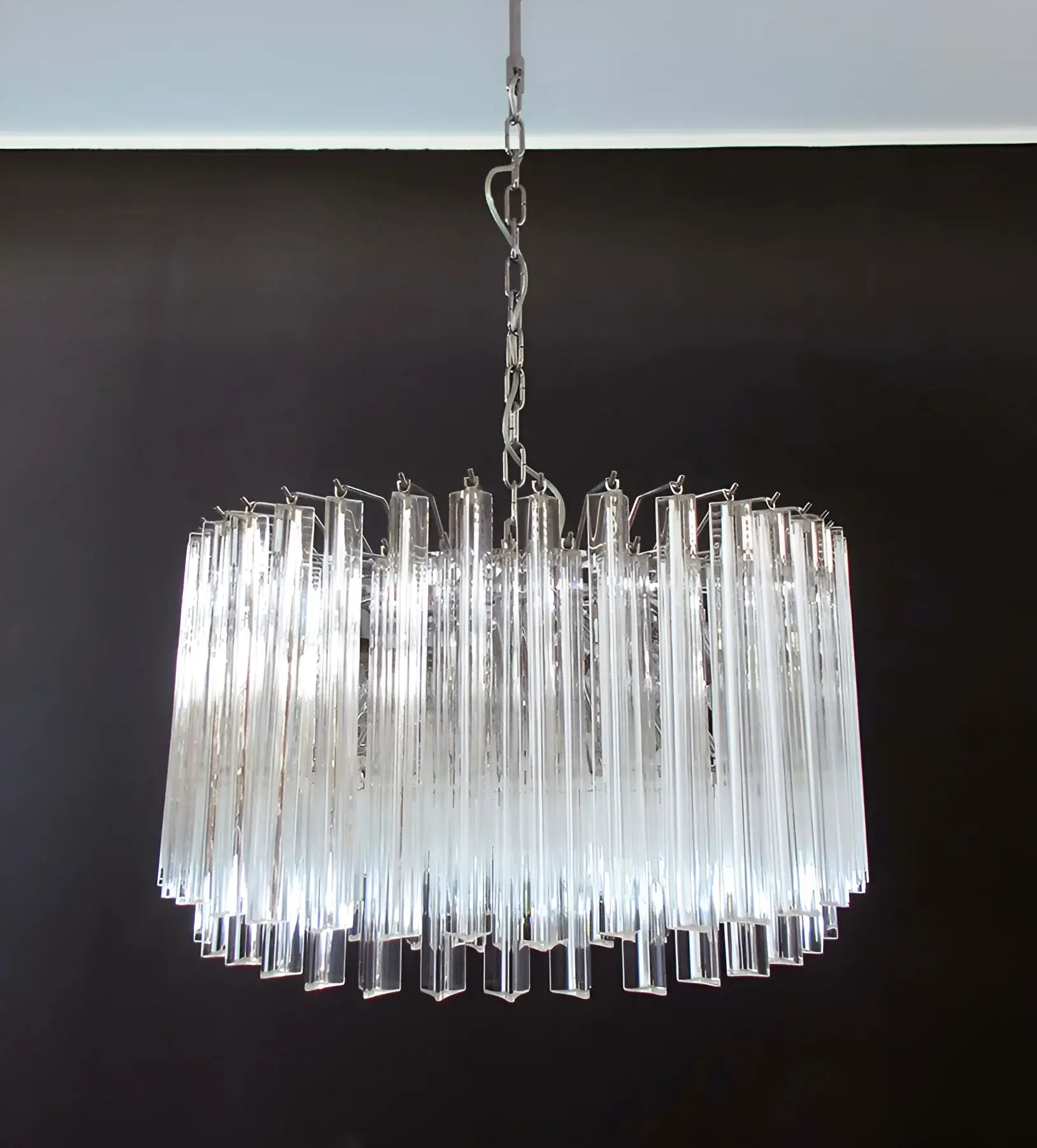 elegant-murano-style-round-crystal-prism-chandelier-for-modern-interiors