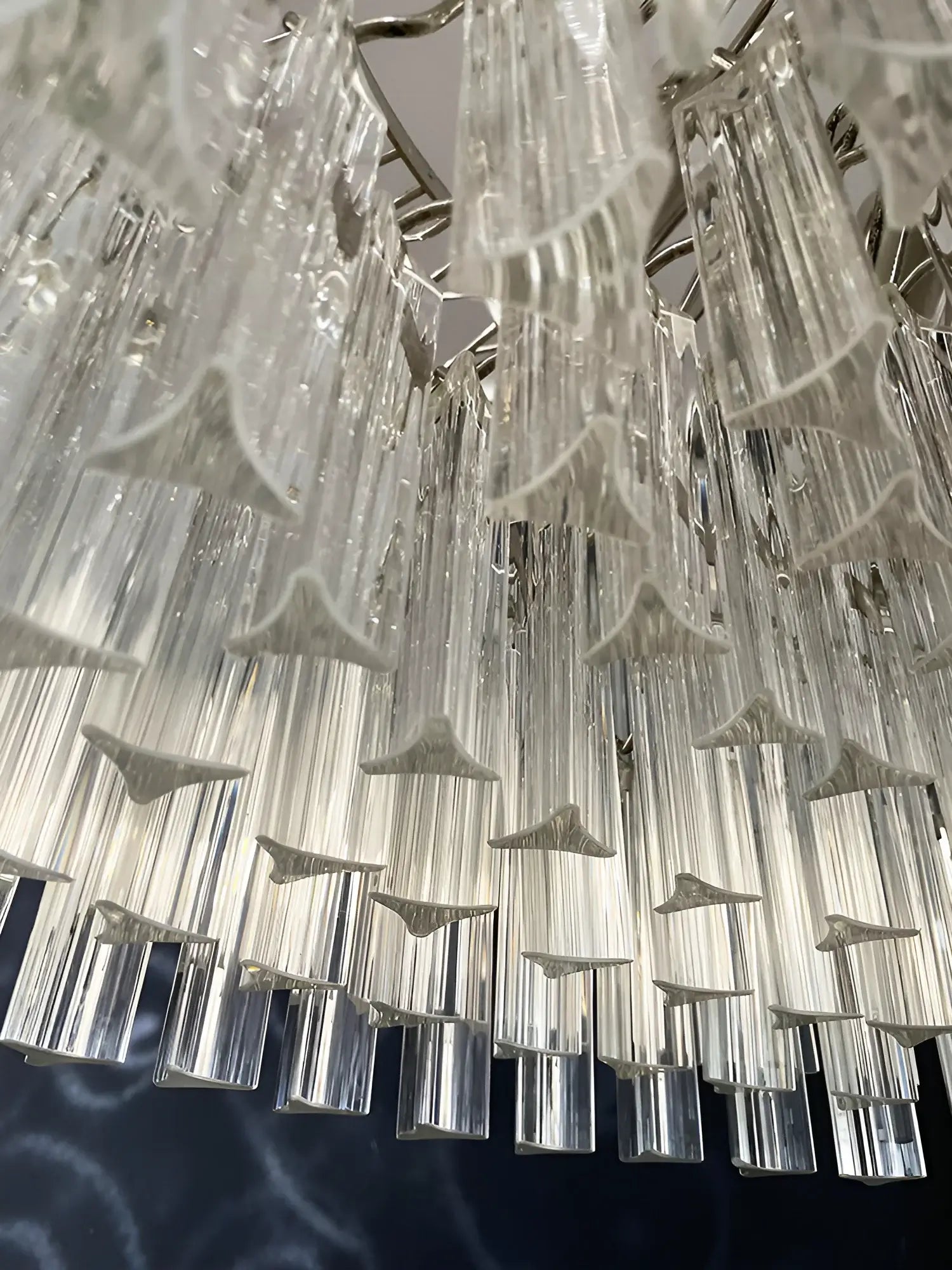 elegant-murano-style-round-crystal-prism-chandelier-for-modern-interiors