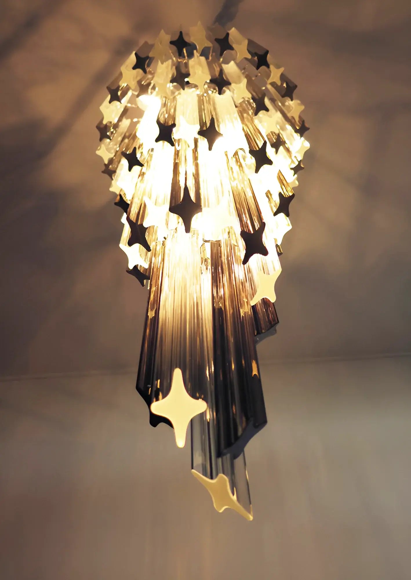 elegant-murano-style-spiral-smoked-prism-glass-chandelier-for-modern-living-room-decor