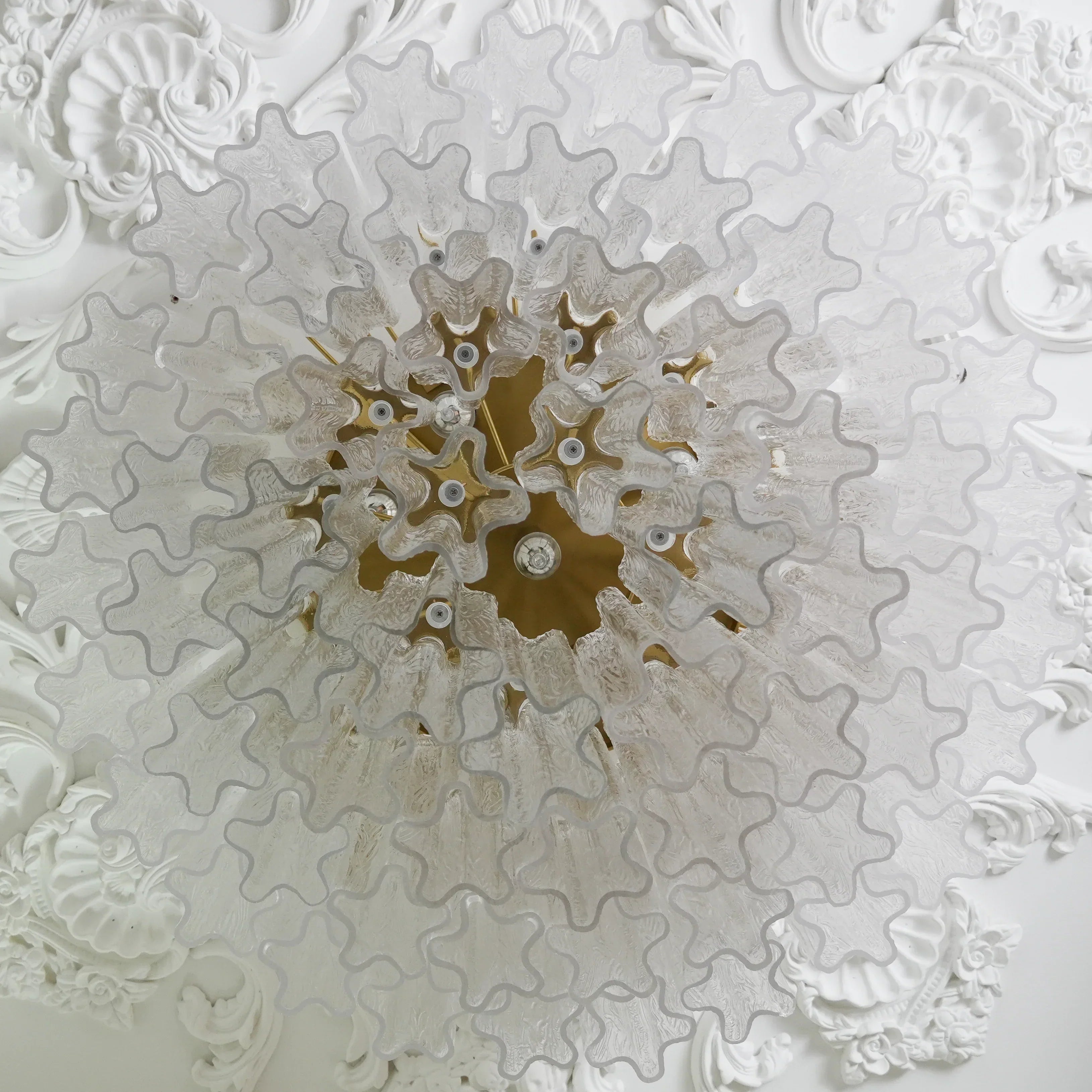 elegant-murano-style-transparent-glass-ceiling-light-for-luxury-interior-lighting
