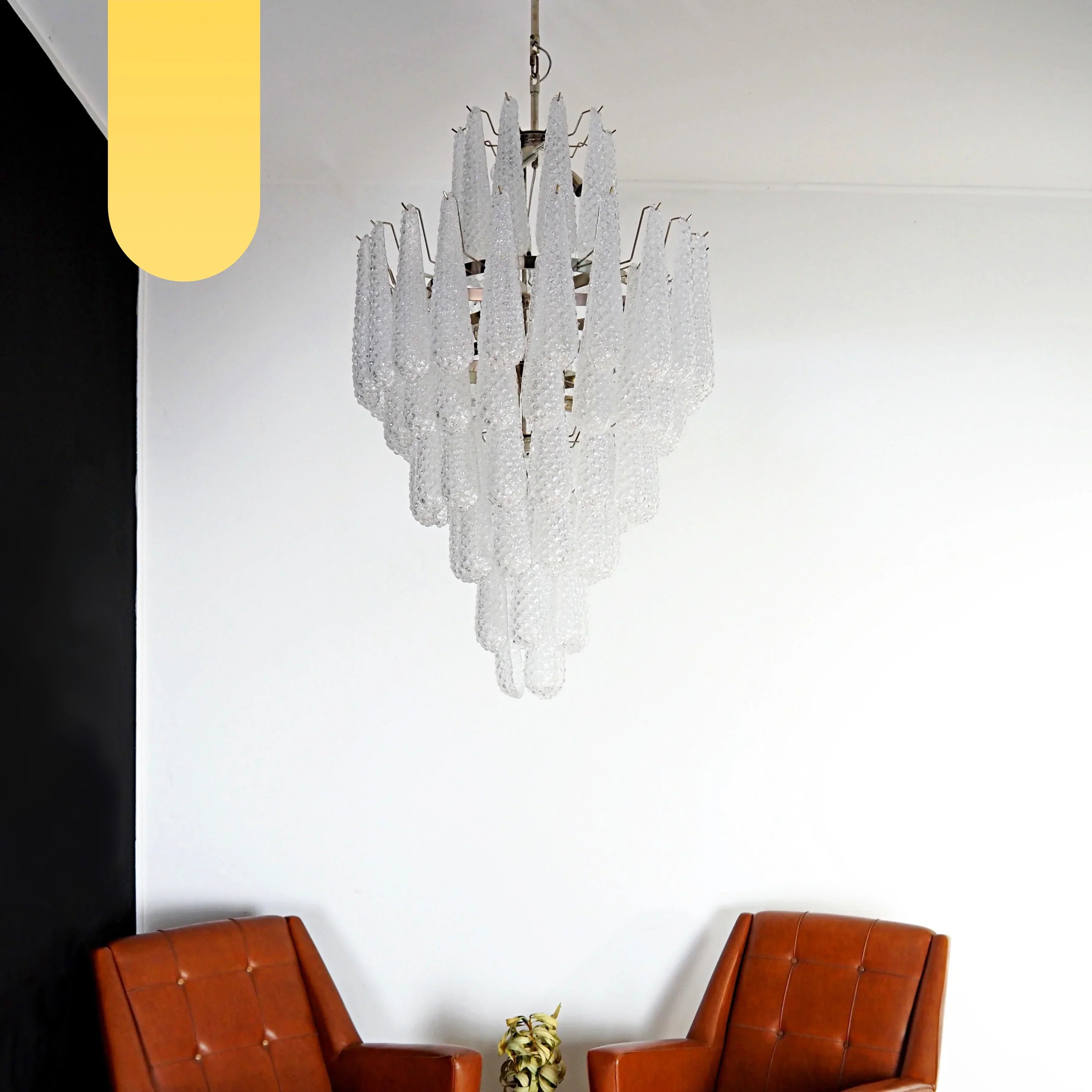 elegant-murano-style-transparent-glass-petal-chandelier-for-modern-living-room