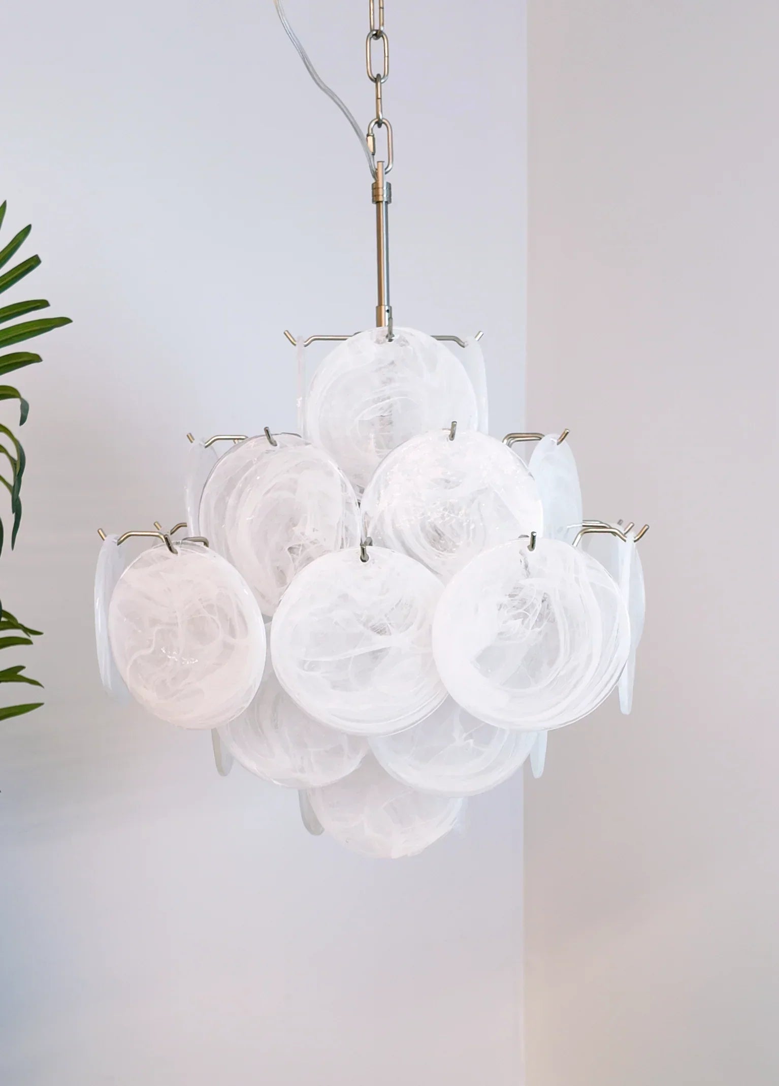 elegant-murano-style-white-glass-discs-chandelier-mid-century-modern-round-hanging-light-fixture