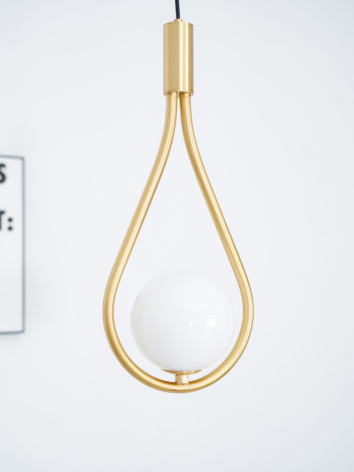 Elegant White Glass Globe Droplight Pendant Lamp for Modern Living Rooms and Dining Spaces