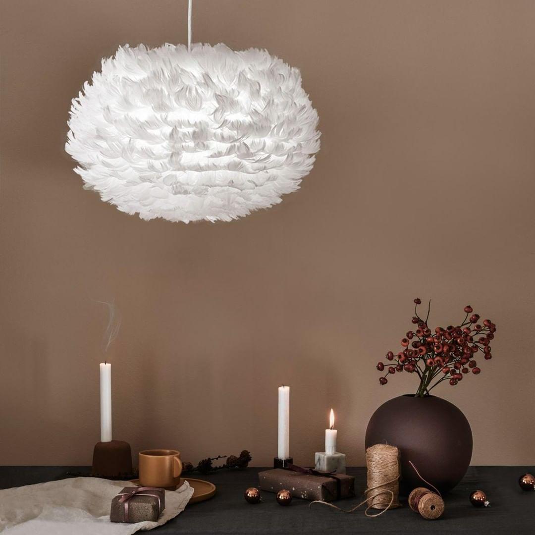 Elegant White Goose Feather Pendant Light Modern Nordic Hanging Lamp for Bedroom and Living Room