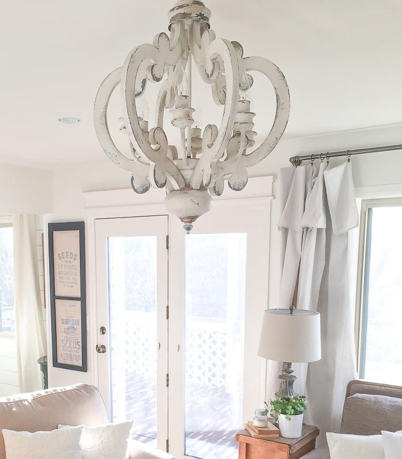 French Country Antique White Wood and Metal Lantern Chandelier 6 Light Pendant