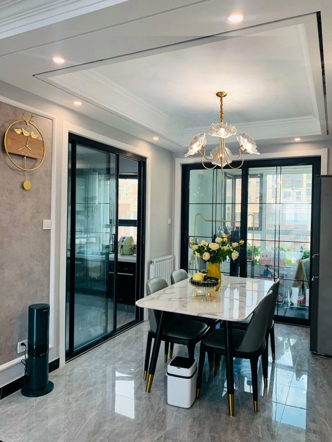 Frosted Lotus Leaf Glass Pendant Light Modern Gold Luxury Ceiling Chandelier for Dining Room