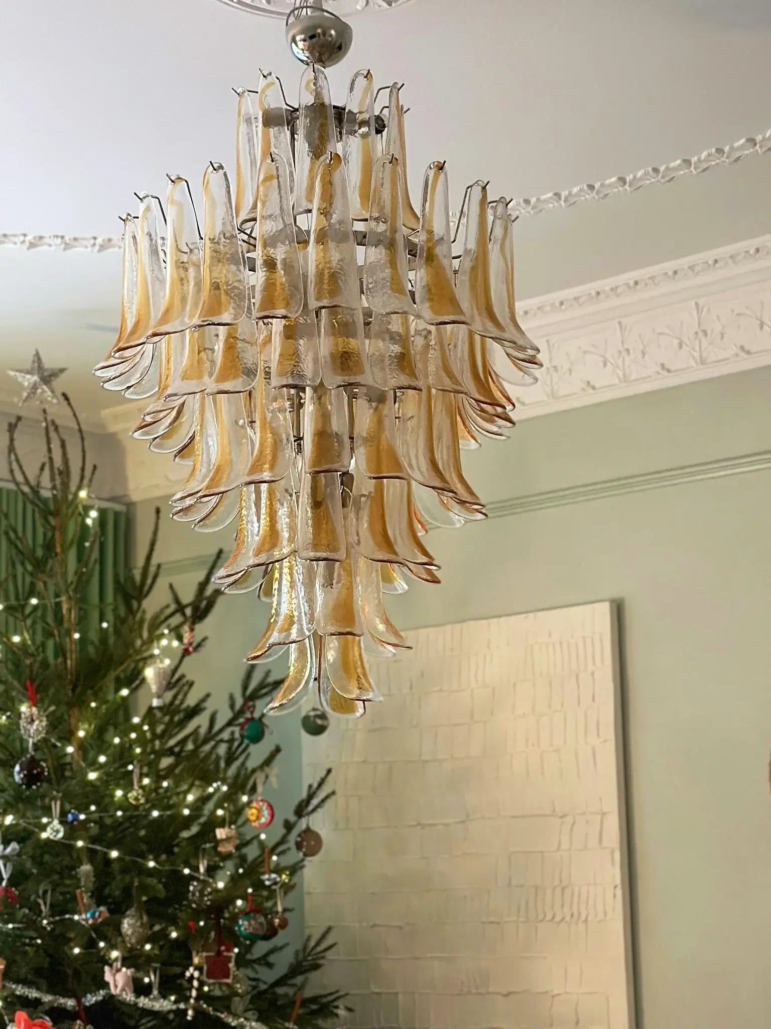 hand-blown-murano-amber-glass-petals-chandelier-for-luxury-living-spaces