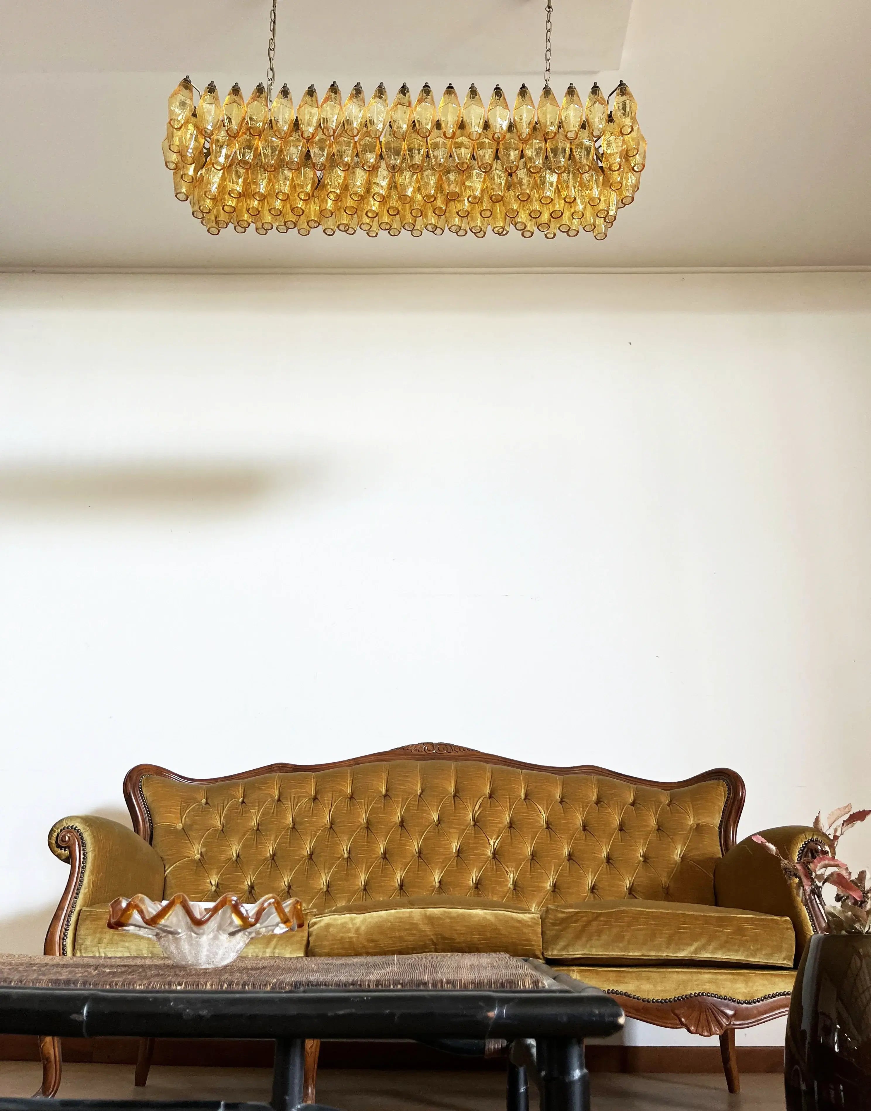 handcrafted-amber-murano-poliedri-glass-chandelier-luxury-rectangular-lighting-fixture