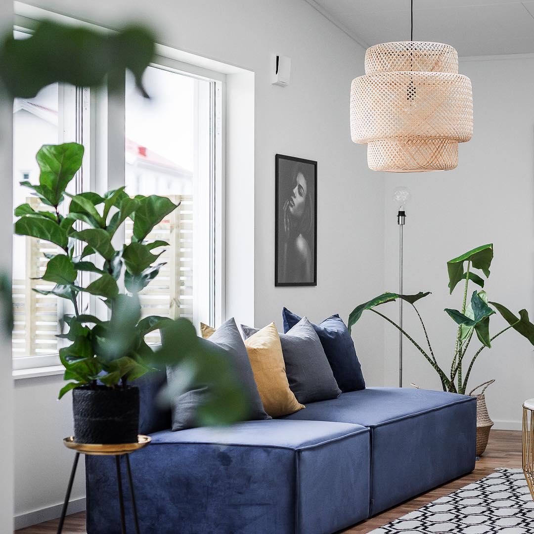 Handcrafted Bamboo Braided Pendant Light Natural Woven Hanging Lamp for Indoor Lighting