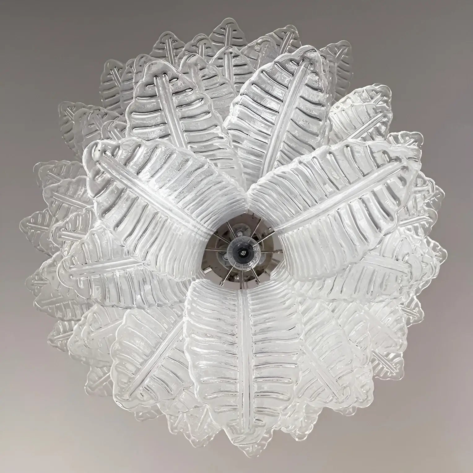 handcrafted-murano-glass-felci-chandelier-with-transparent-petals-for-luxury-living-room