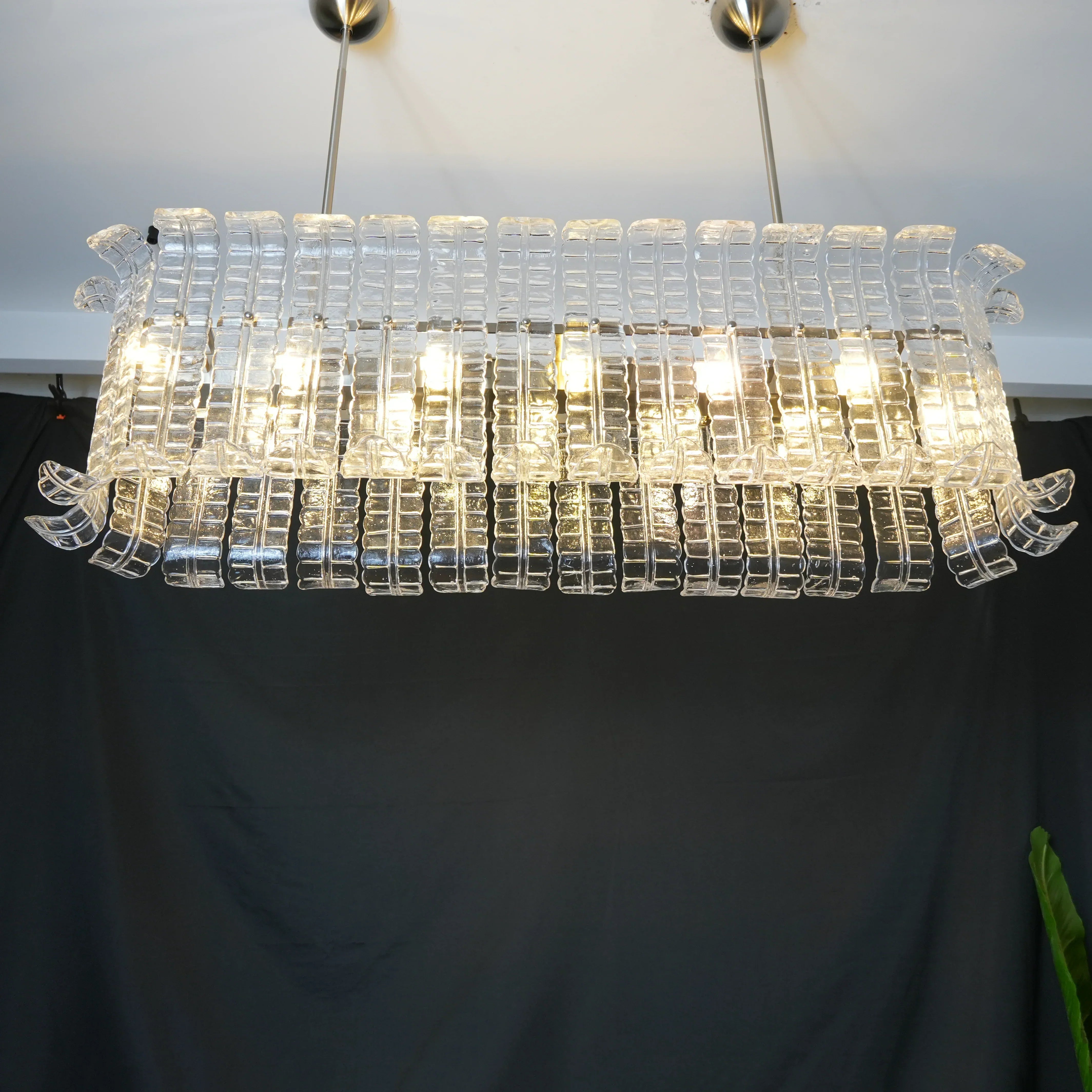 handcrafted-murano-glass-leaf-chandelier-modern-luxury-pendant-light-for-living-room