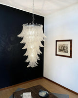 handcrafted-murano-glass-spiral-chandelier-transparent-luxury-pendant-light-for-foyer-and-living-room