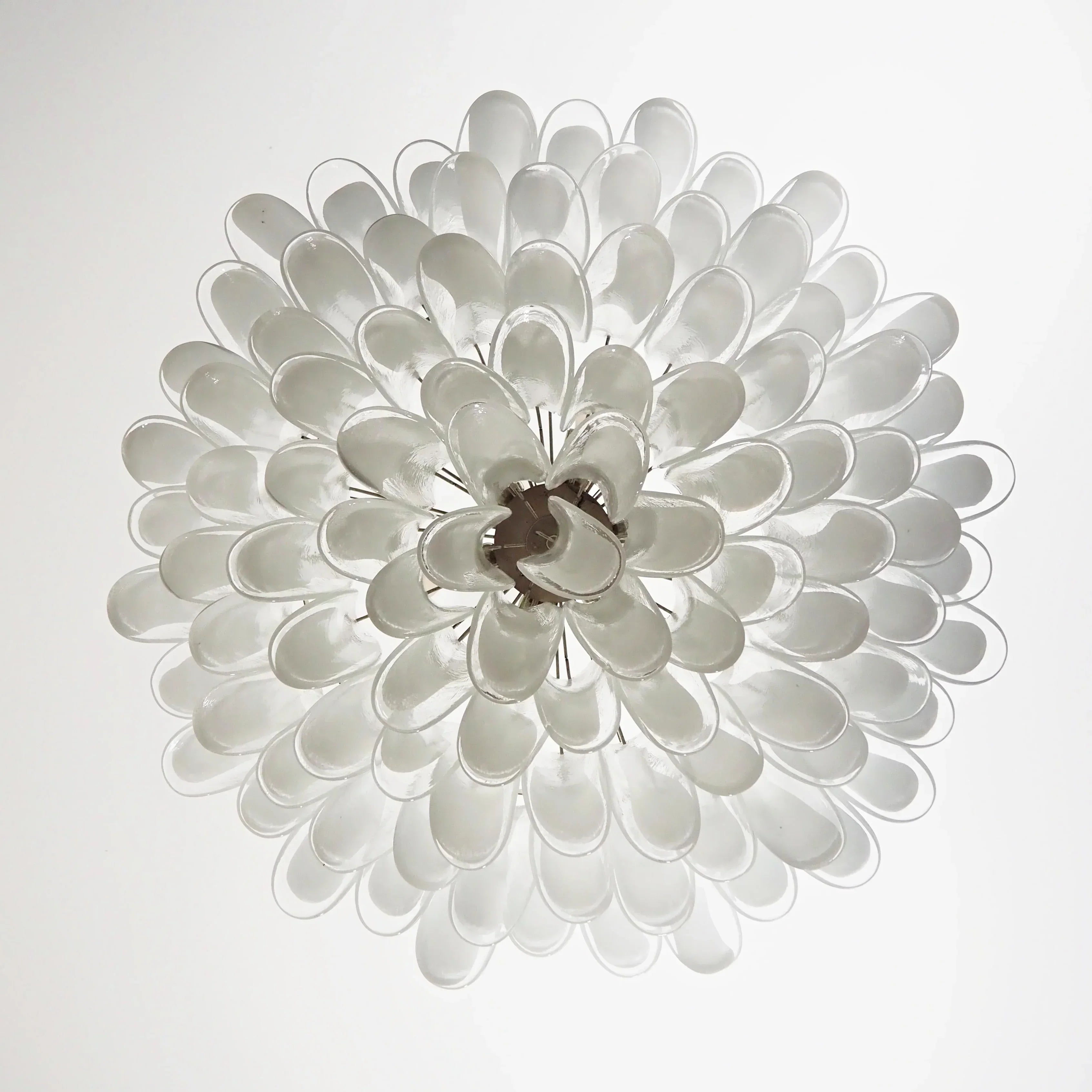 handcrafted-murano-style-transparent-glass-petal-chandelier-modern-flower-pendant-light-fixture