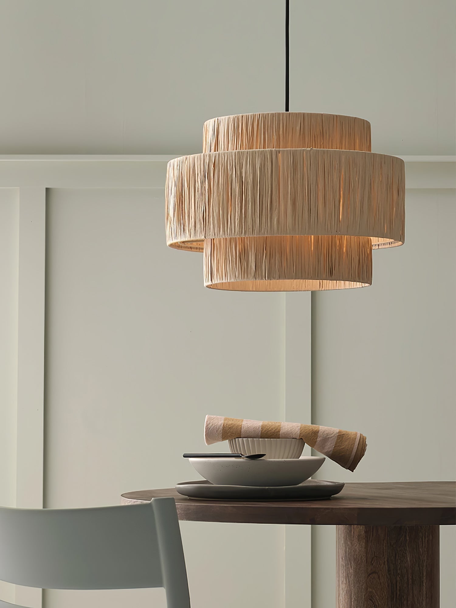 Handcrafted Raffia Straw Art Pendant Light Sustainable Natural Fiber Ceiling Hanging Lamp for Home Decor