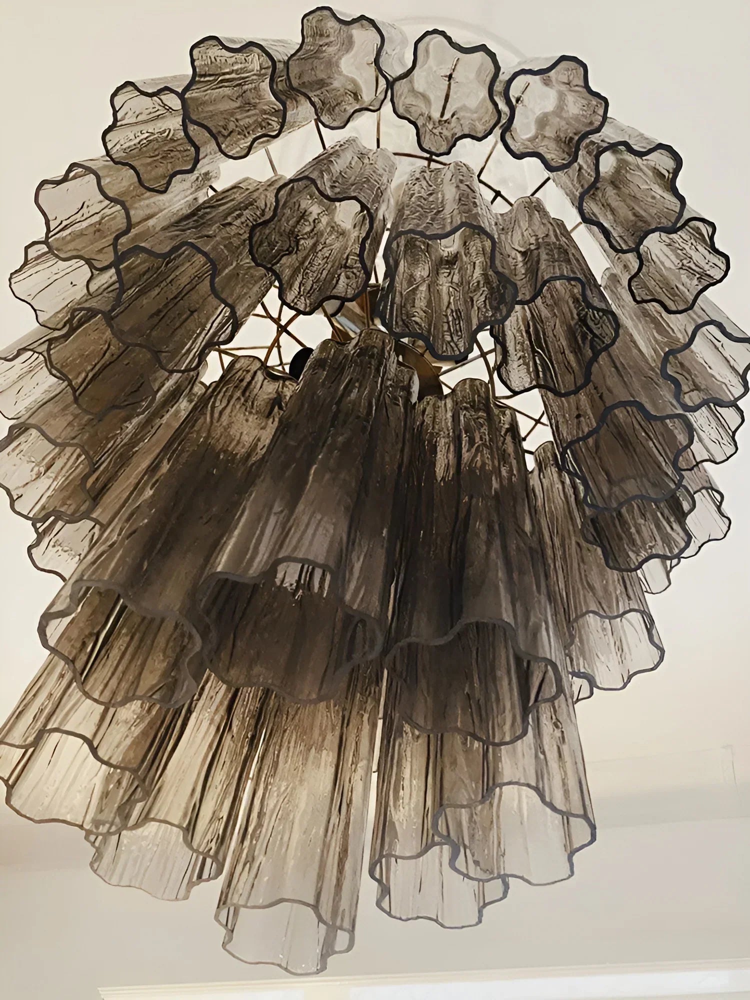 handcrafted-smoke-murano-glass-tube-chandelier-for-luxury-living-spaces