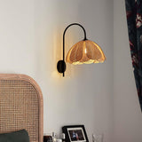 Handwoven Natural Rattan Petal Wall Sconce Lamp for Living Room and Bedroom