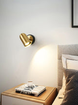 Leonardo Elegant Gold Metal Wall Sconce Bracket Light Fixture for Modern Indoor Decor