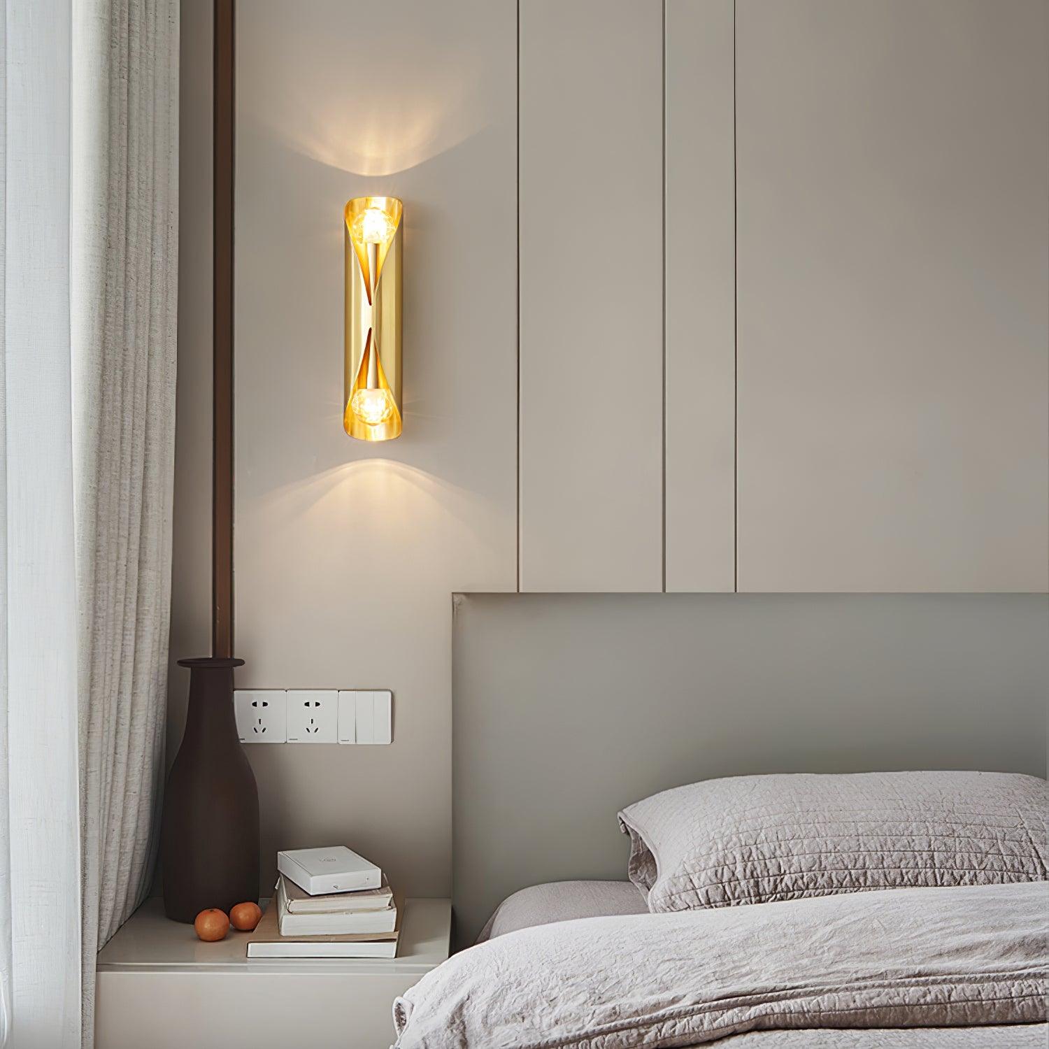 Luxury Diamonds Brass Wall Sconce Modern Textured Glass Vanity Light