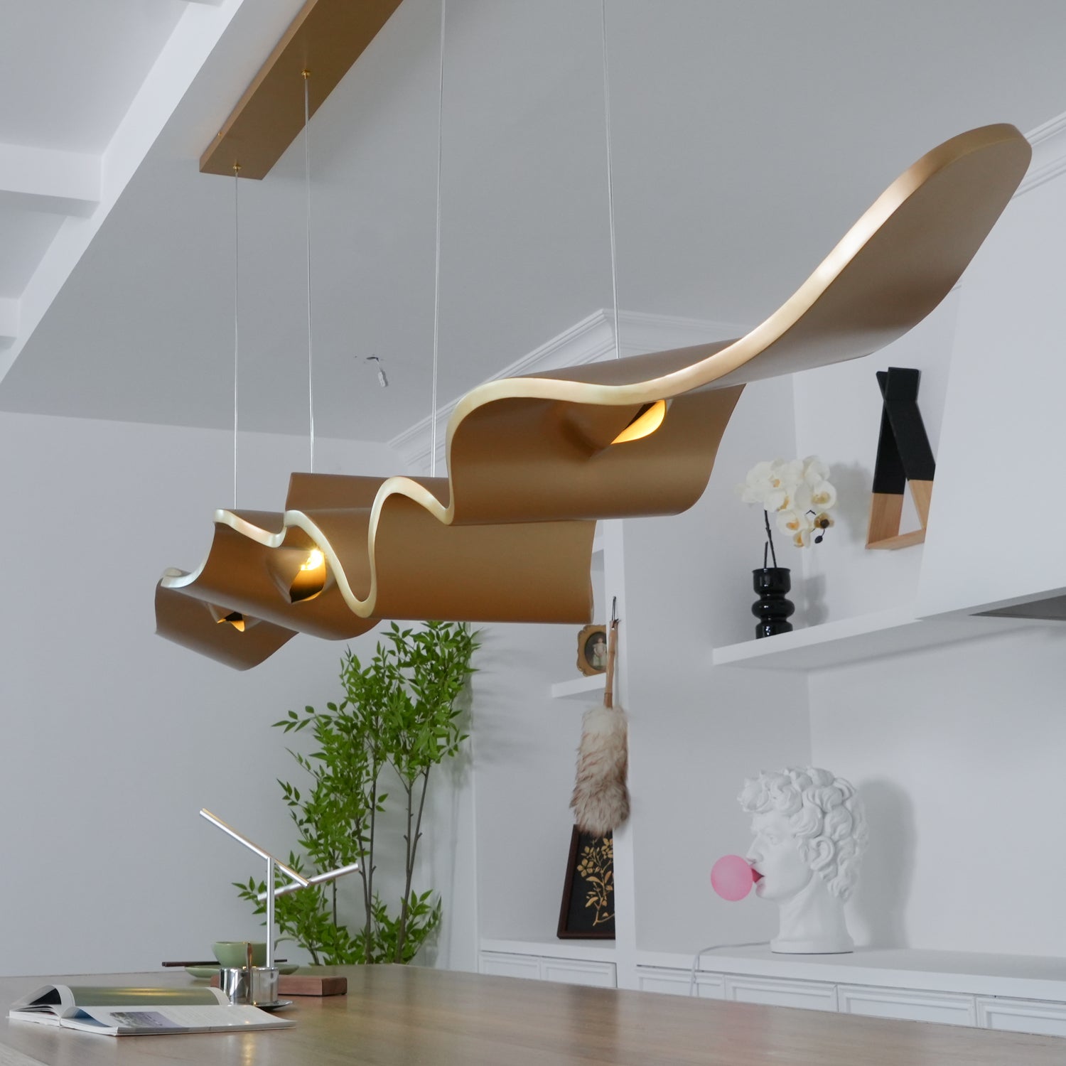 Luxury Gold Ribbon Crown LED Pendant Light Modern Hanging Chandelier Fixture