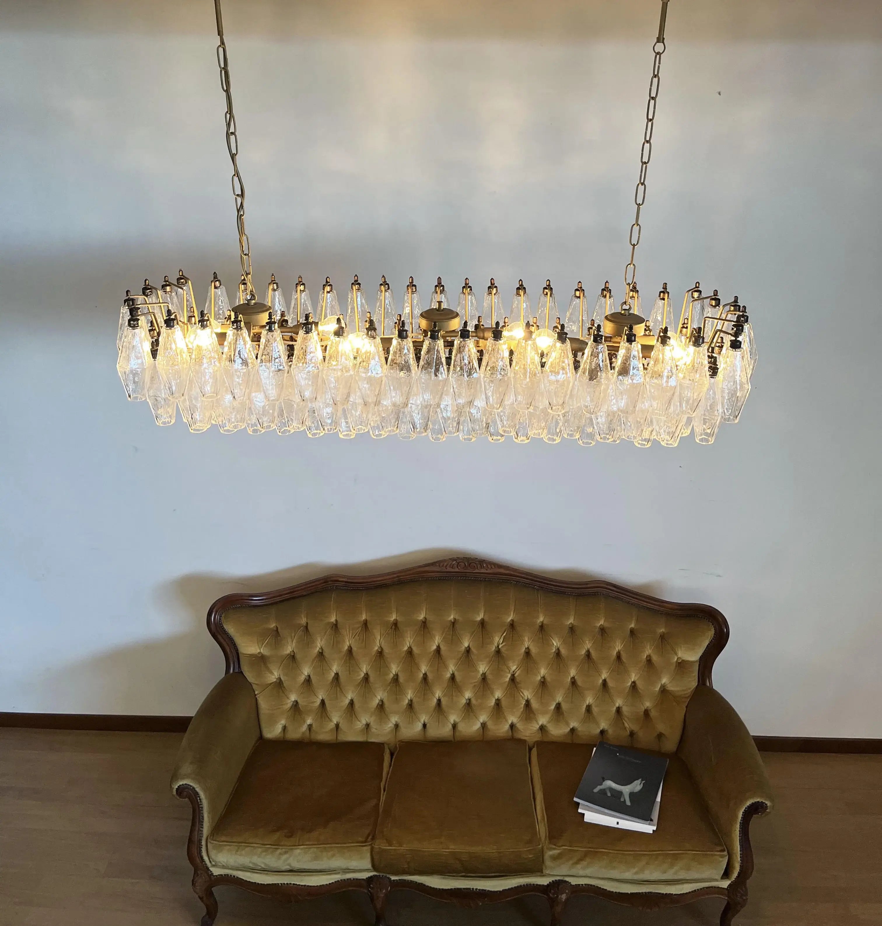 luxury-handcrafted-transparent-murano-poliedri-glass-chandelier-for-modern-dining-rooms