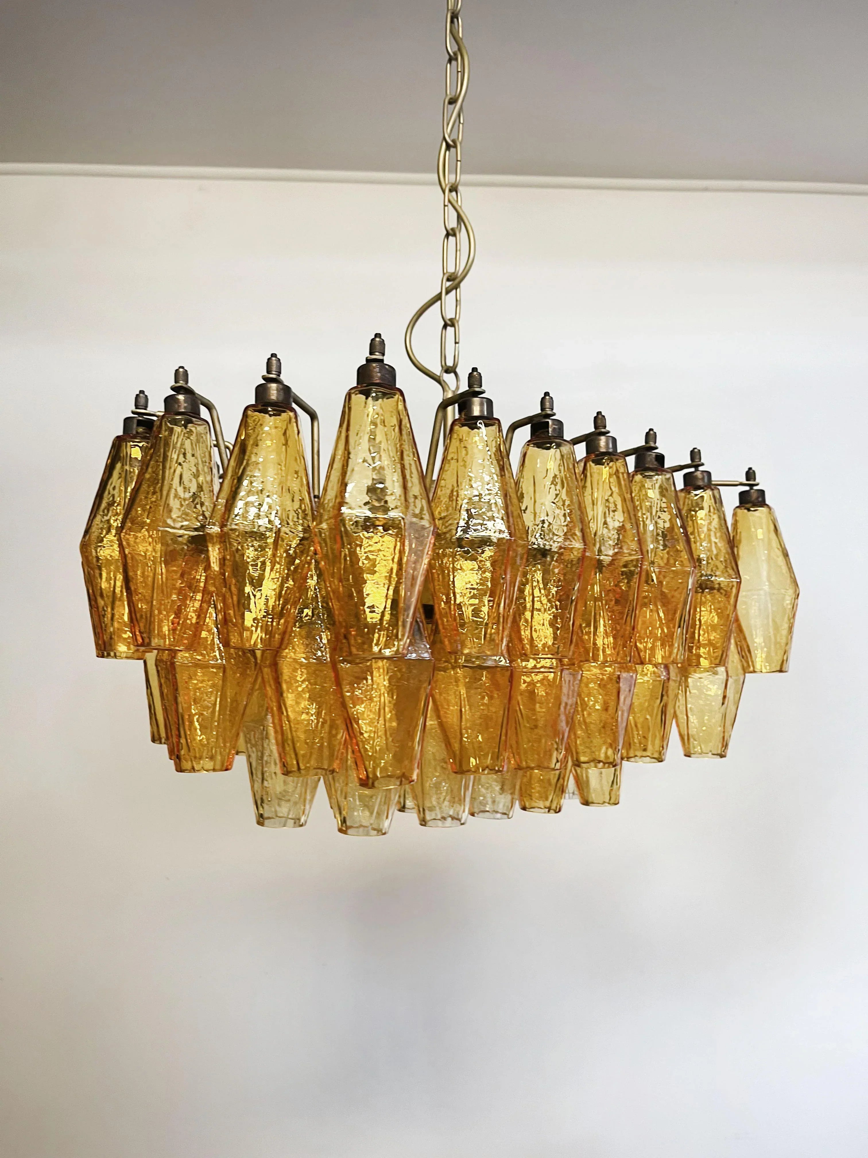luxury-murano-glass-poliedri-amber-chandelier-mid-century-modern-pendant-lighting-for-living-room