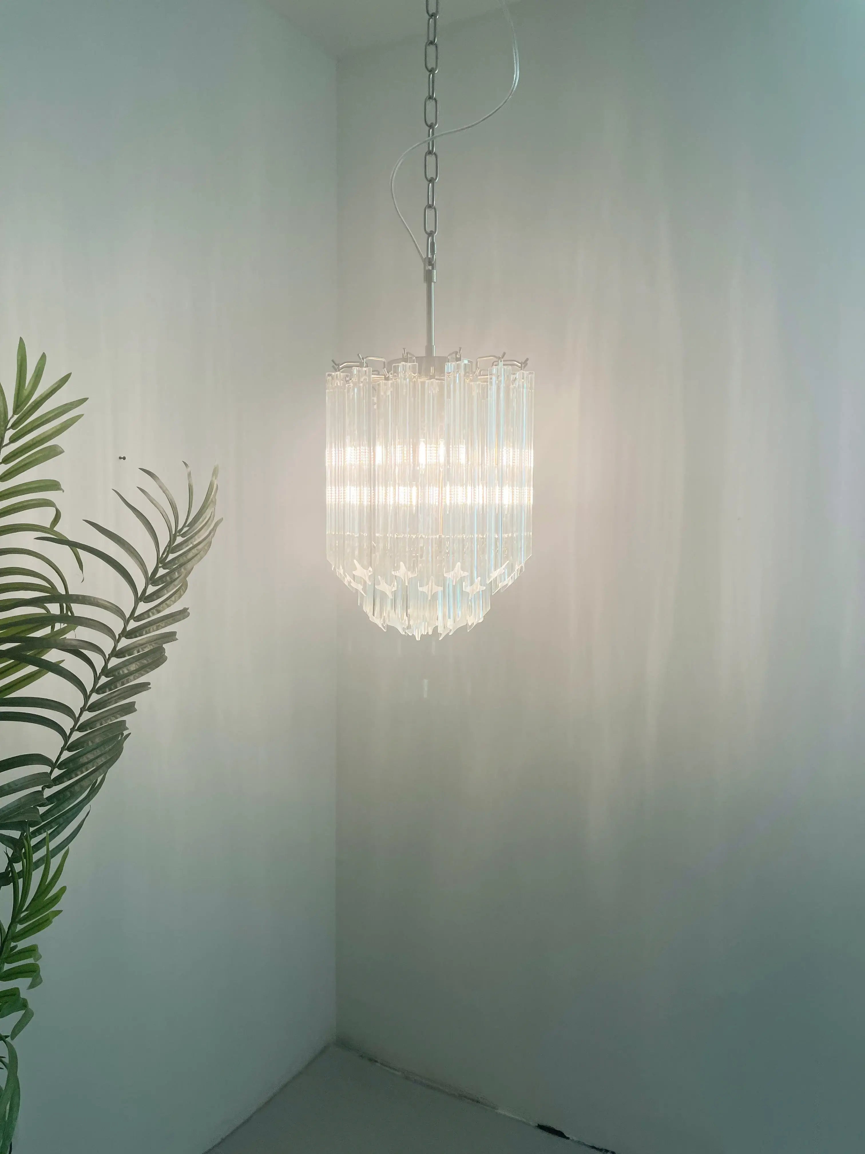 luxury-quadriedri-glass-prism-pendant-light-with-transparent-murano-crystals
