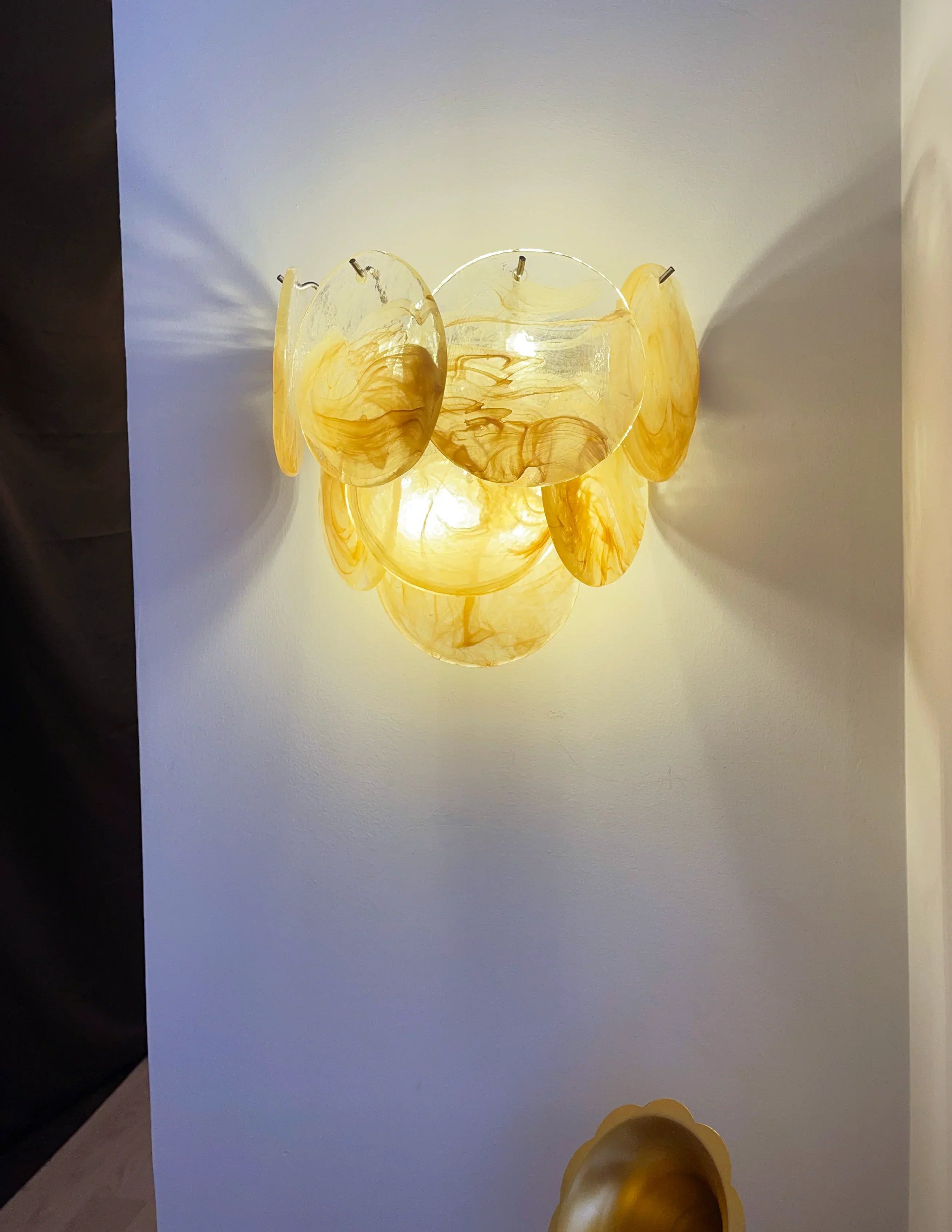 mid-century-modern-gold-murano-glass-wall-sconce-luxury-vintage-disc-lighting-fixture