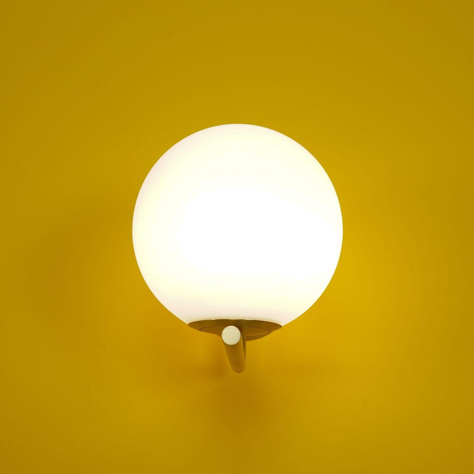 Mid Century Modern Opal Glass Globe Wall Sconce Lamp in Black and Gold