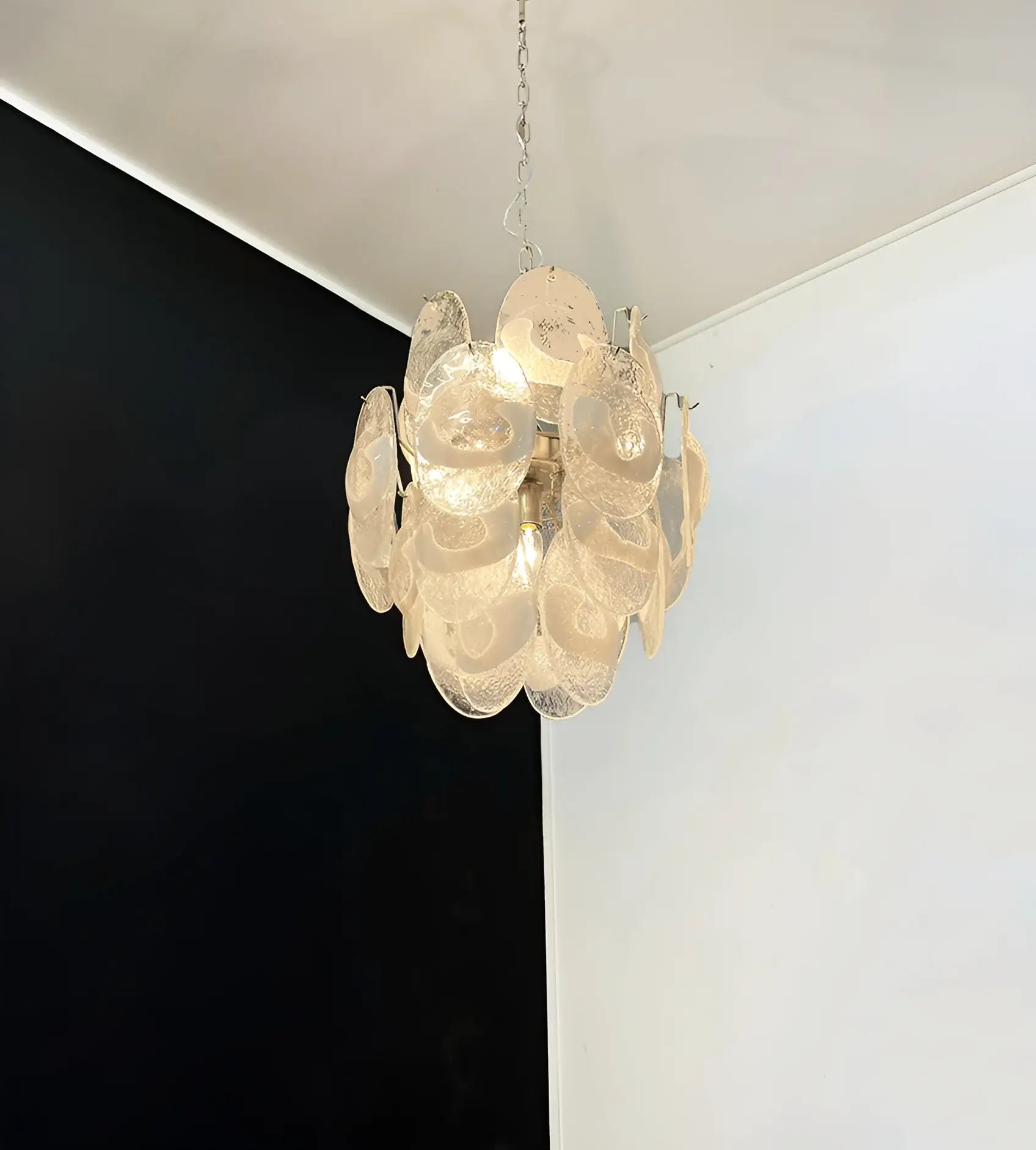 mid-century-murano-lattimo-white-glass-chandelier-for-living-room-and-foyer-lighting