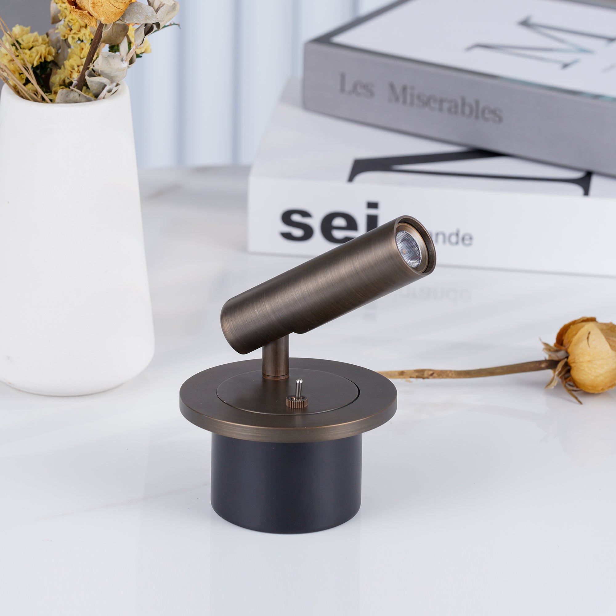 Minimalist Articulated LED Wall Mounted Reading Lamp with Adjustable Rotating Arm