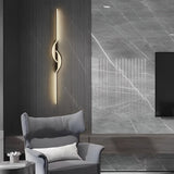 Minimalist Black Linear Wall Light Creative Modern LED Sconce with Adjustable Brightness