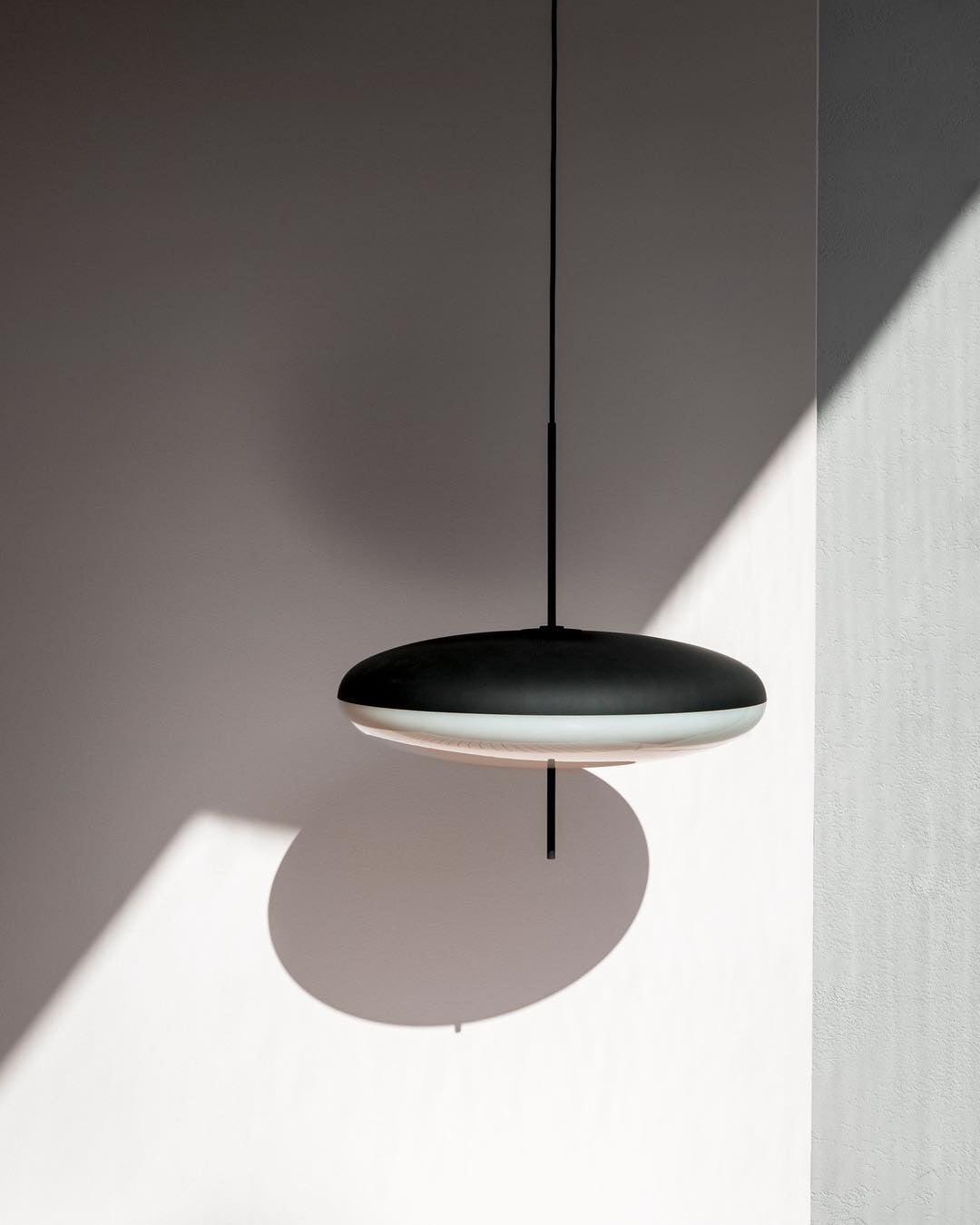 Model 2065 Mid Century Modern Pendant Lamp Opalescent Saucer Suspension Light