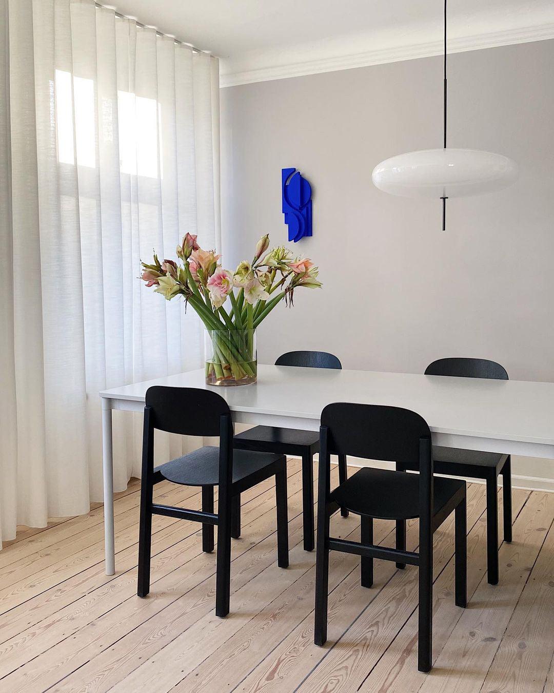 Model 2065 Mid Century Modern Pendant Lamp Opalescent Saucer Suspension Light