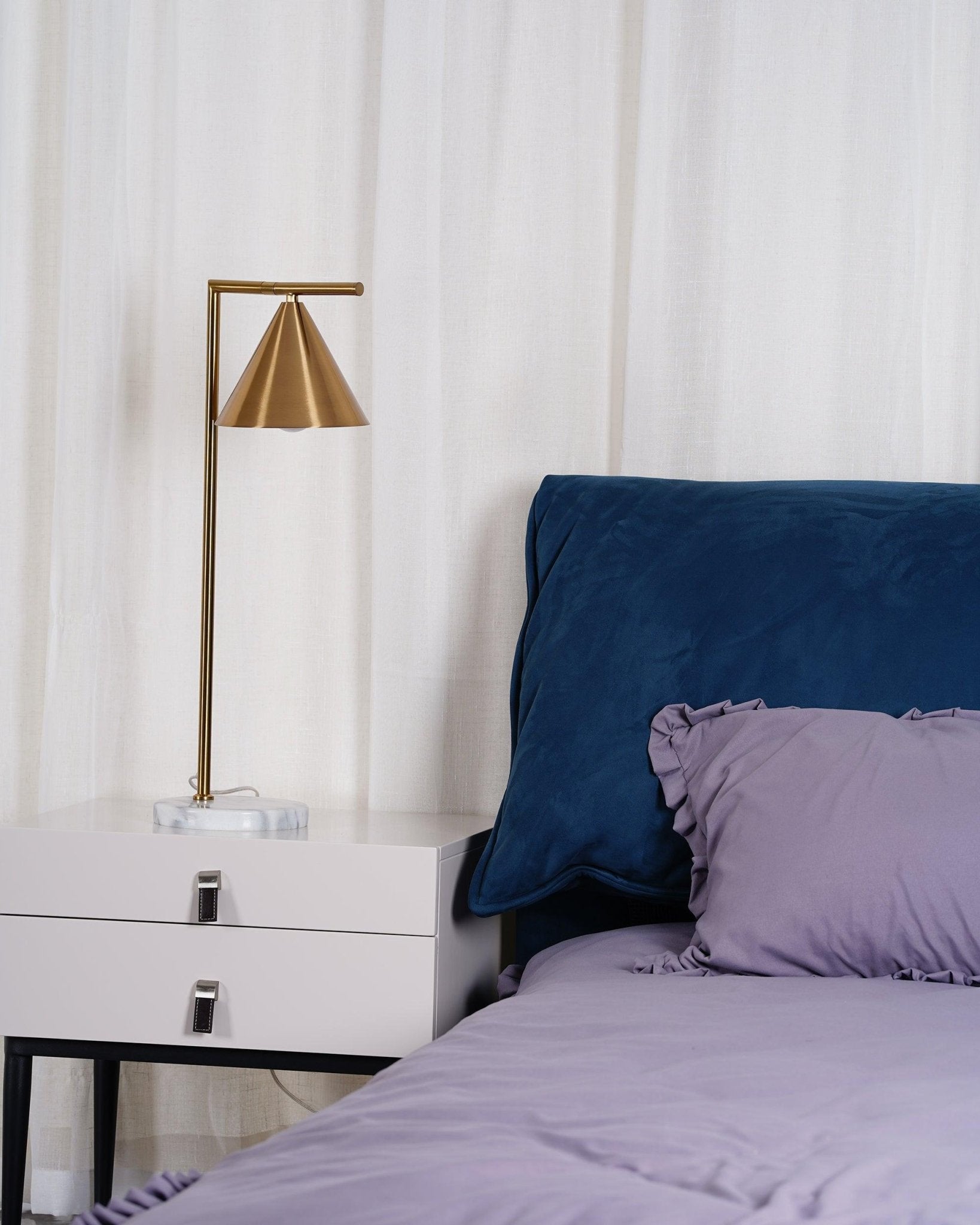 modern-adjustable-cone-table-lamp-with-marble-base-for-minimalist-desk-and-bedside-lighting